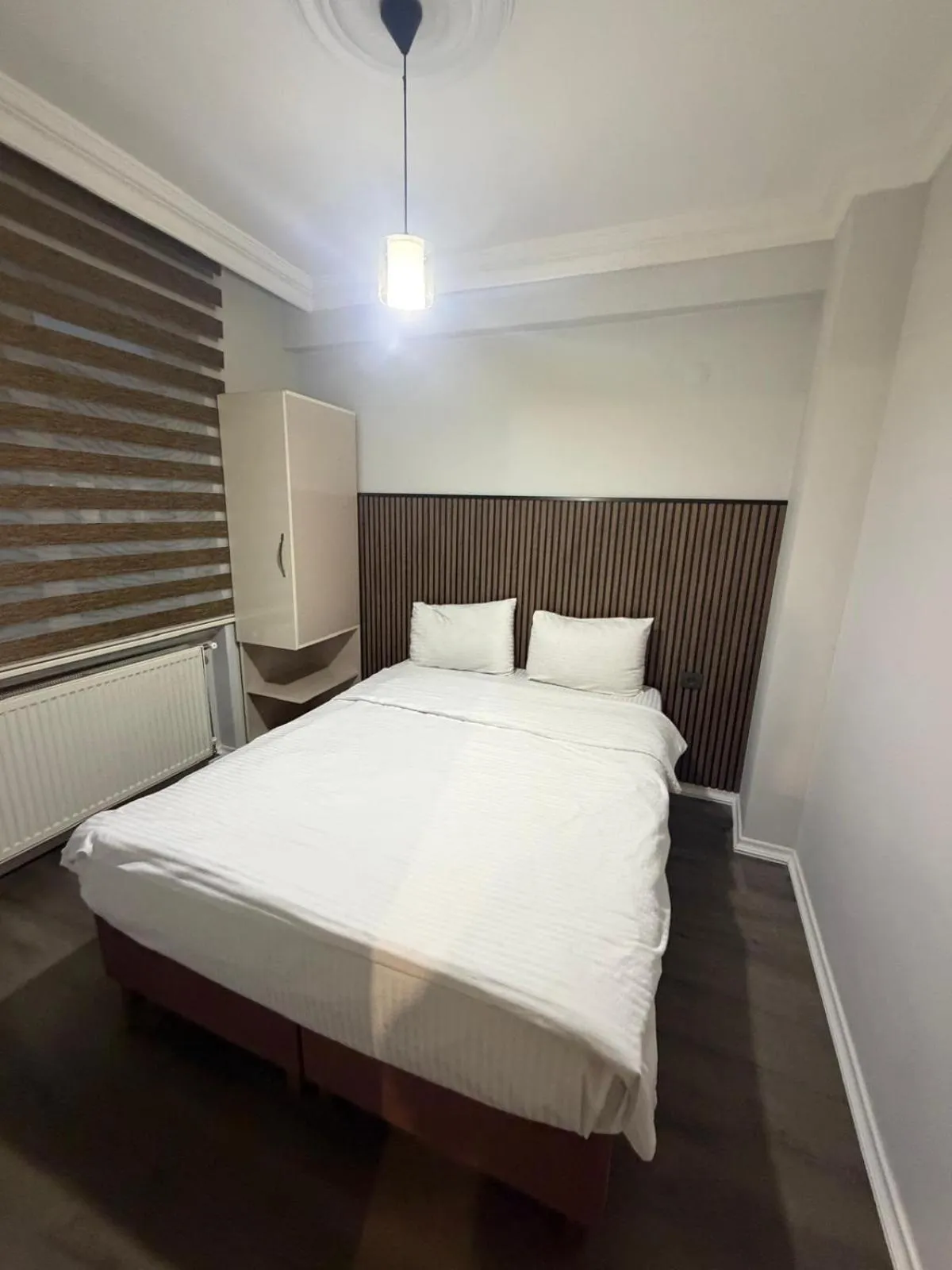 Bedroom, Bed in Balkan Palace Edirne