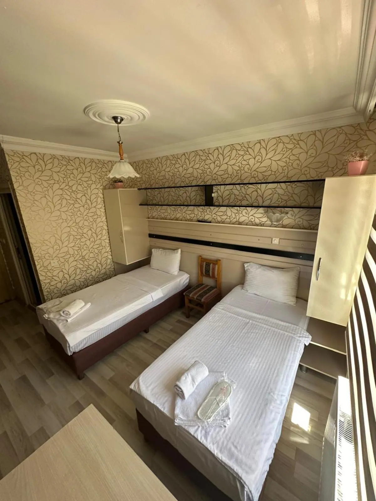 Bedroom, Bed in Balkan Palace Edirne