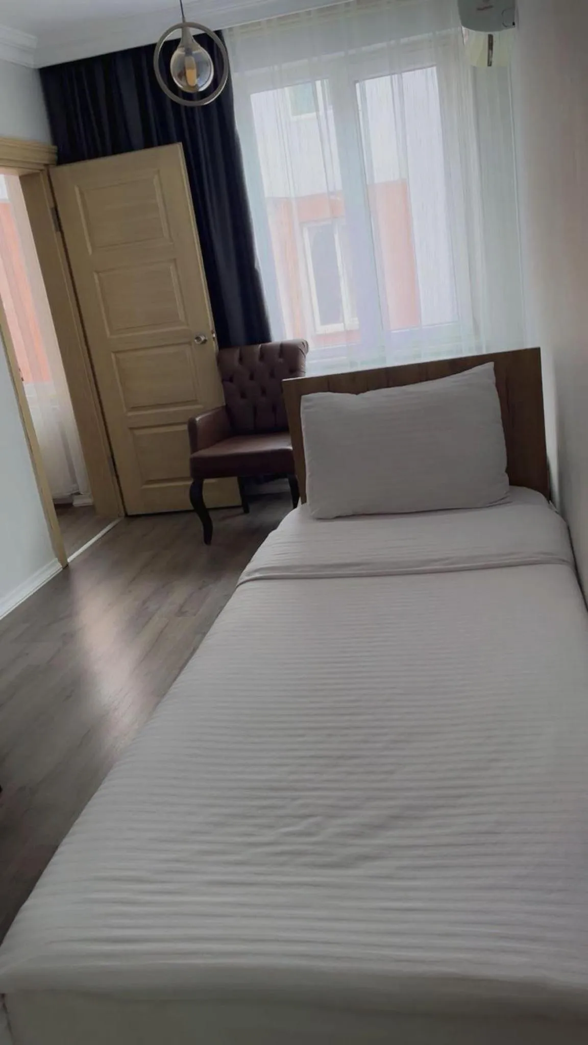 Bed in Balkan Palace Edirne