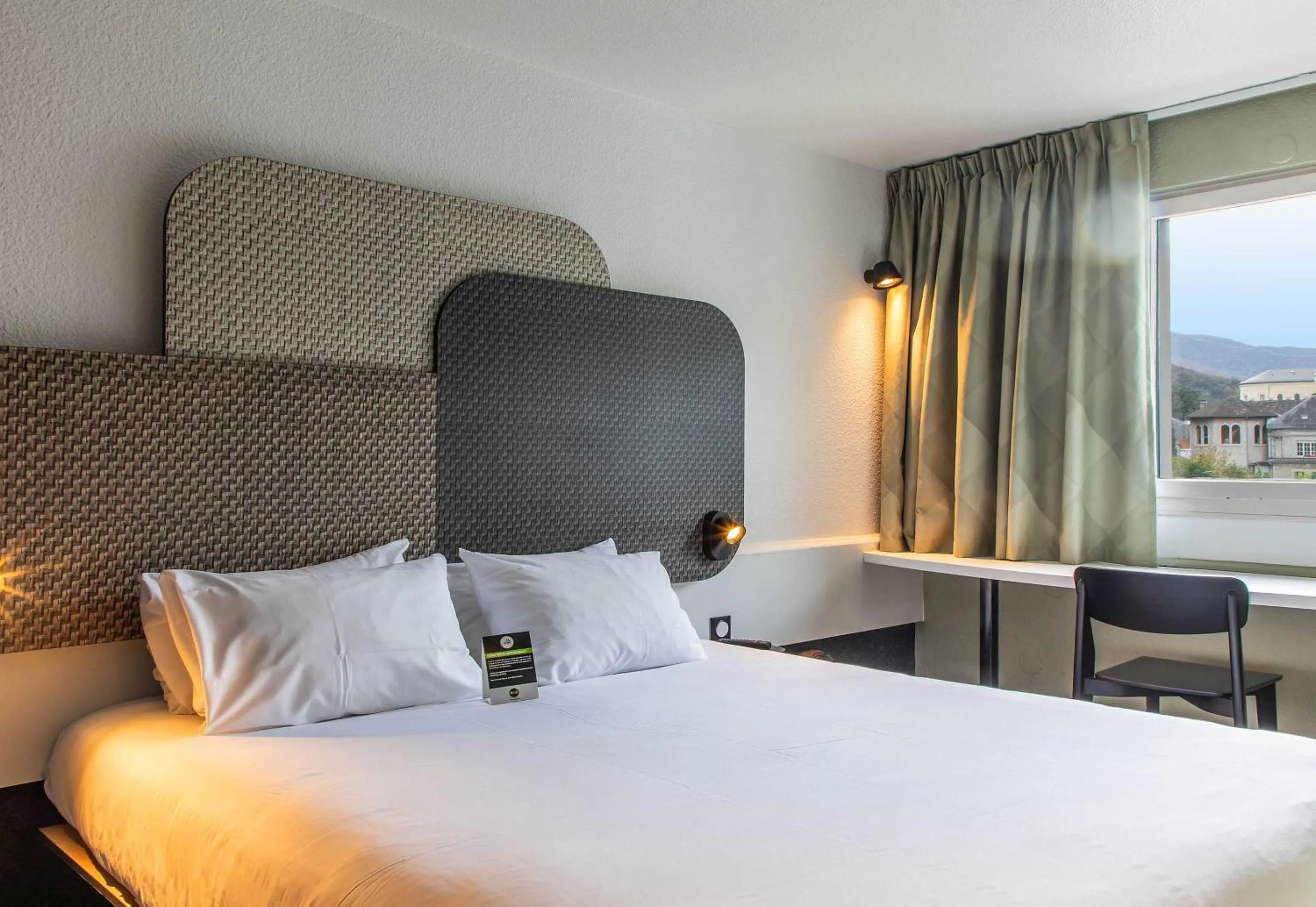 Bedroom, Bed in B&B HOTEL Lourdes Centre