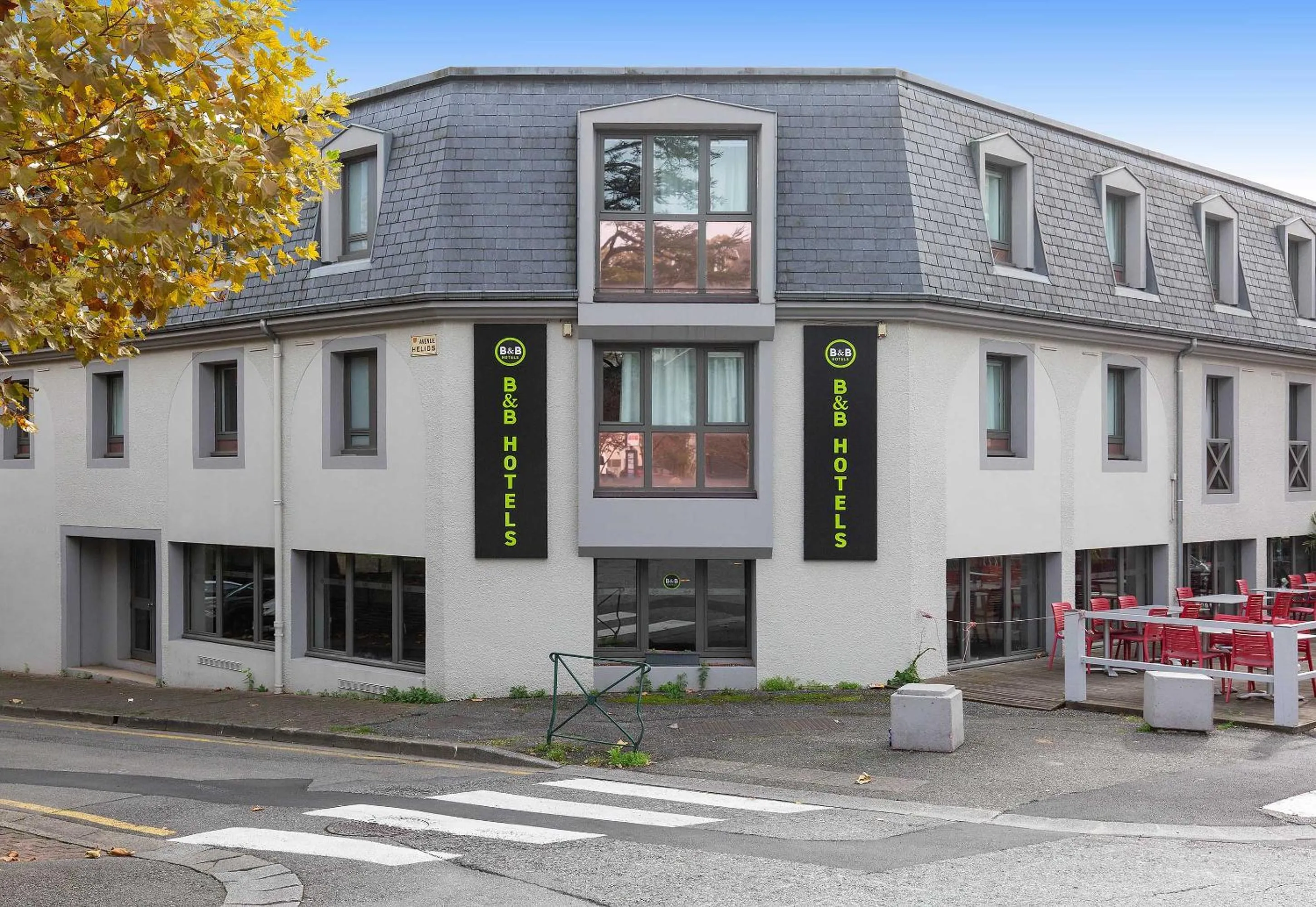 Property building in B&B HOTEL Lourdes Centre