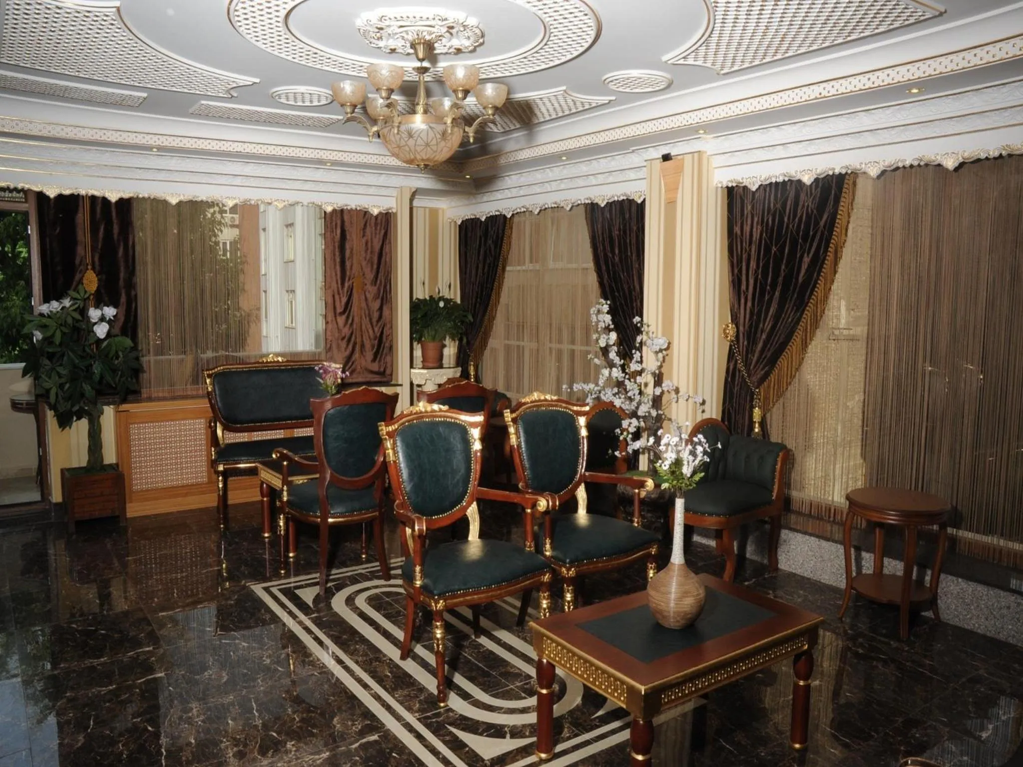 Lounge or bar in Alfa Hotel