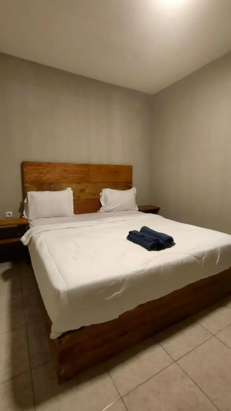 Bed in Angin Mamiri Rinjani Cottages And Restaurant