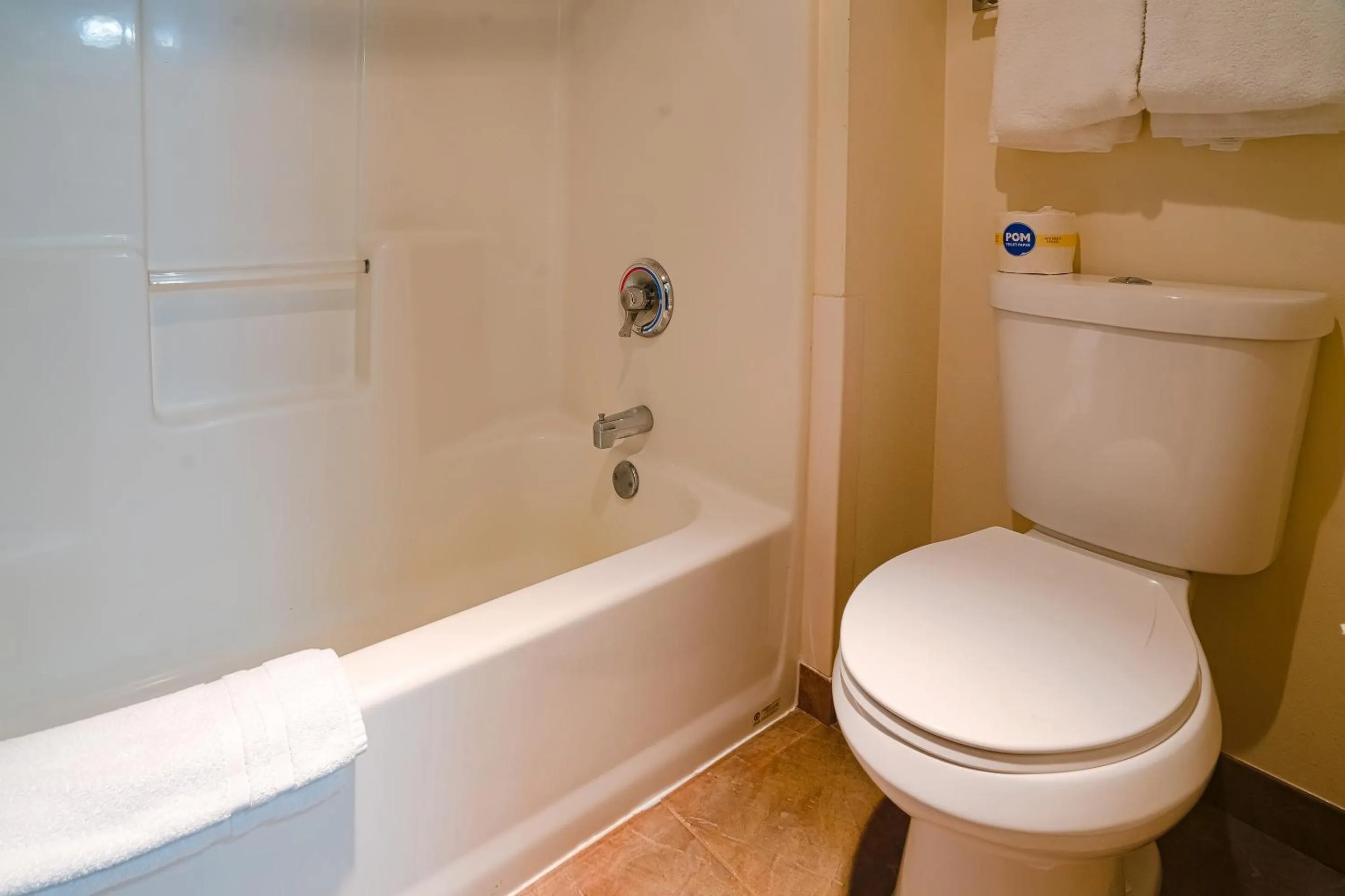 Bathroom in OYO Hotel Redwood Falls near Jackpot Casino