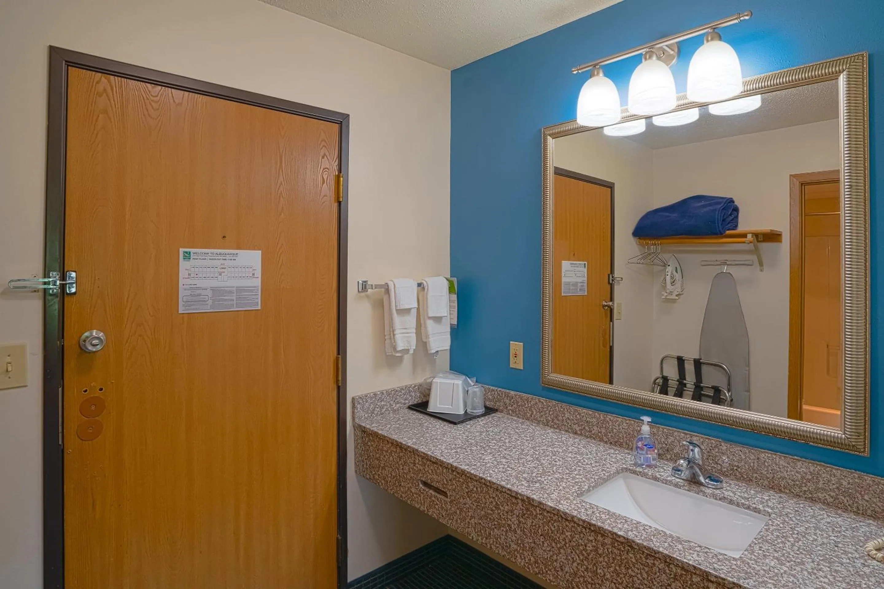 Bathroom in OYO Hotel Redwood Falls near Jackpot Casino