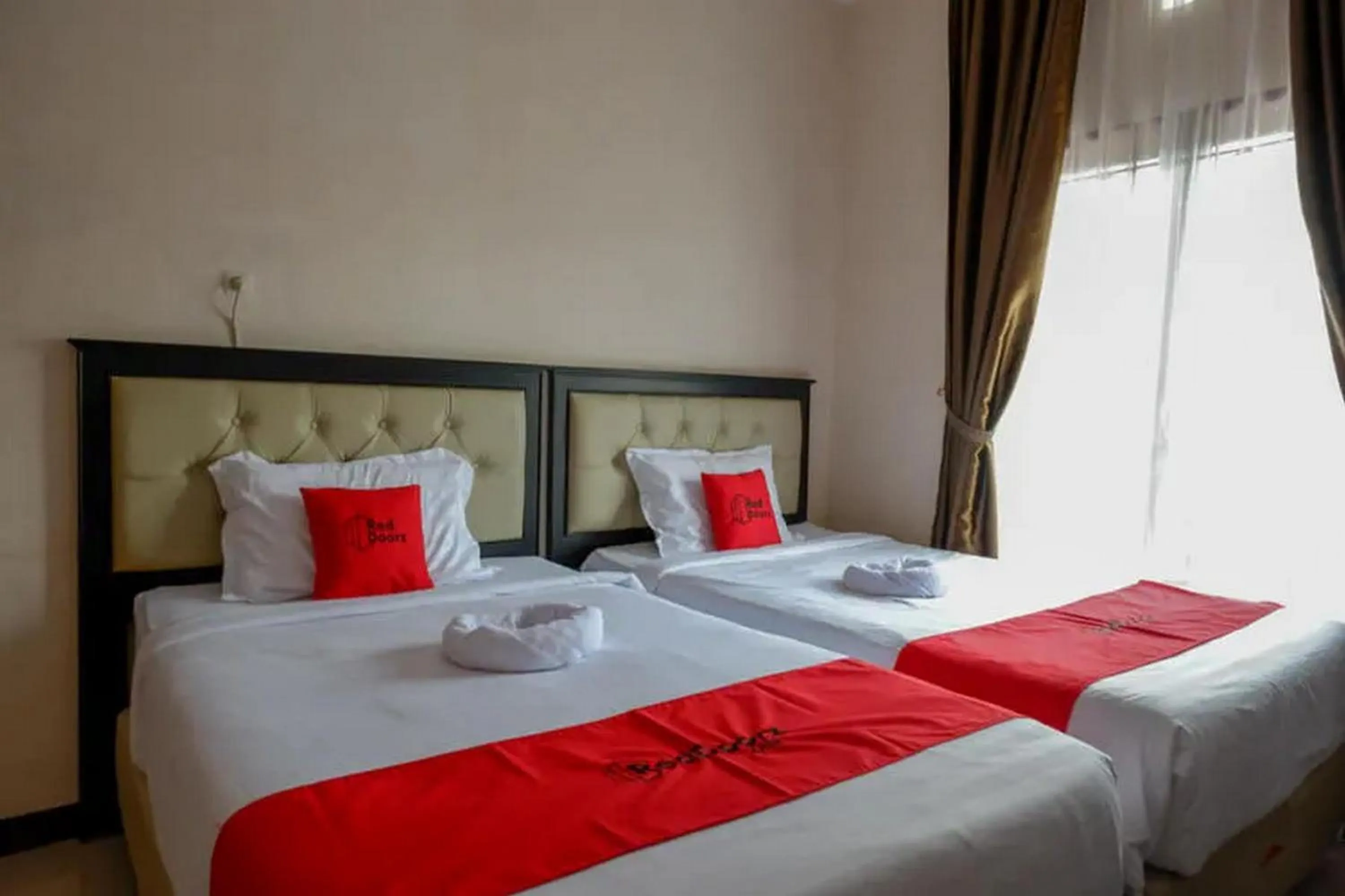 Bedroom, Bed in RedDoorz at Makale Tana Toraja