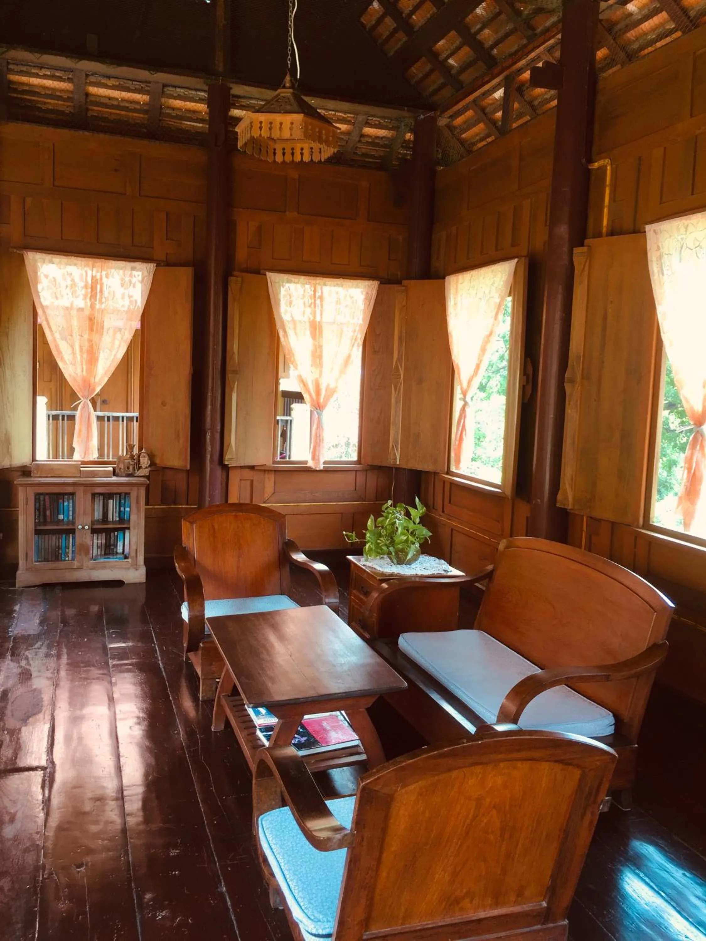 Seating area in Luang Chumni Village