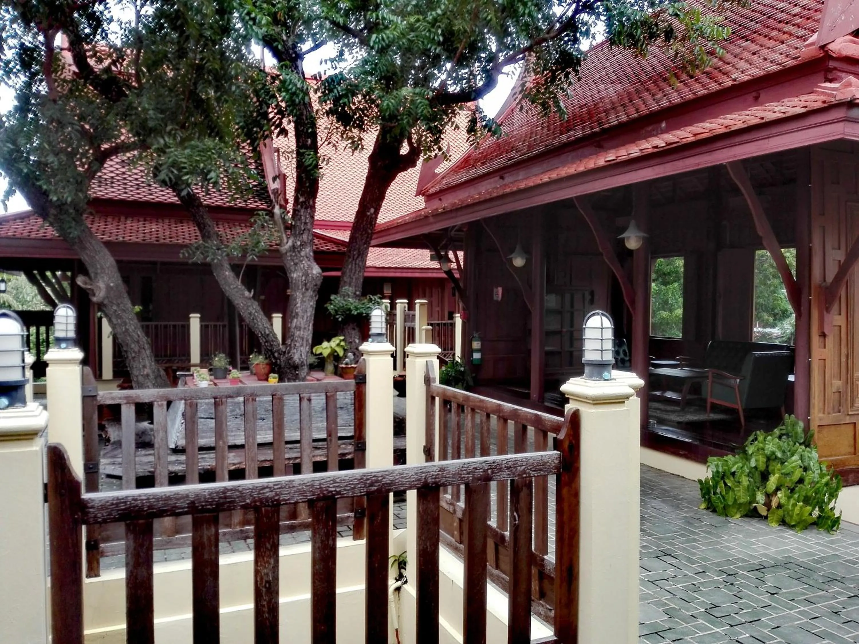 Luang Chumni Village