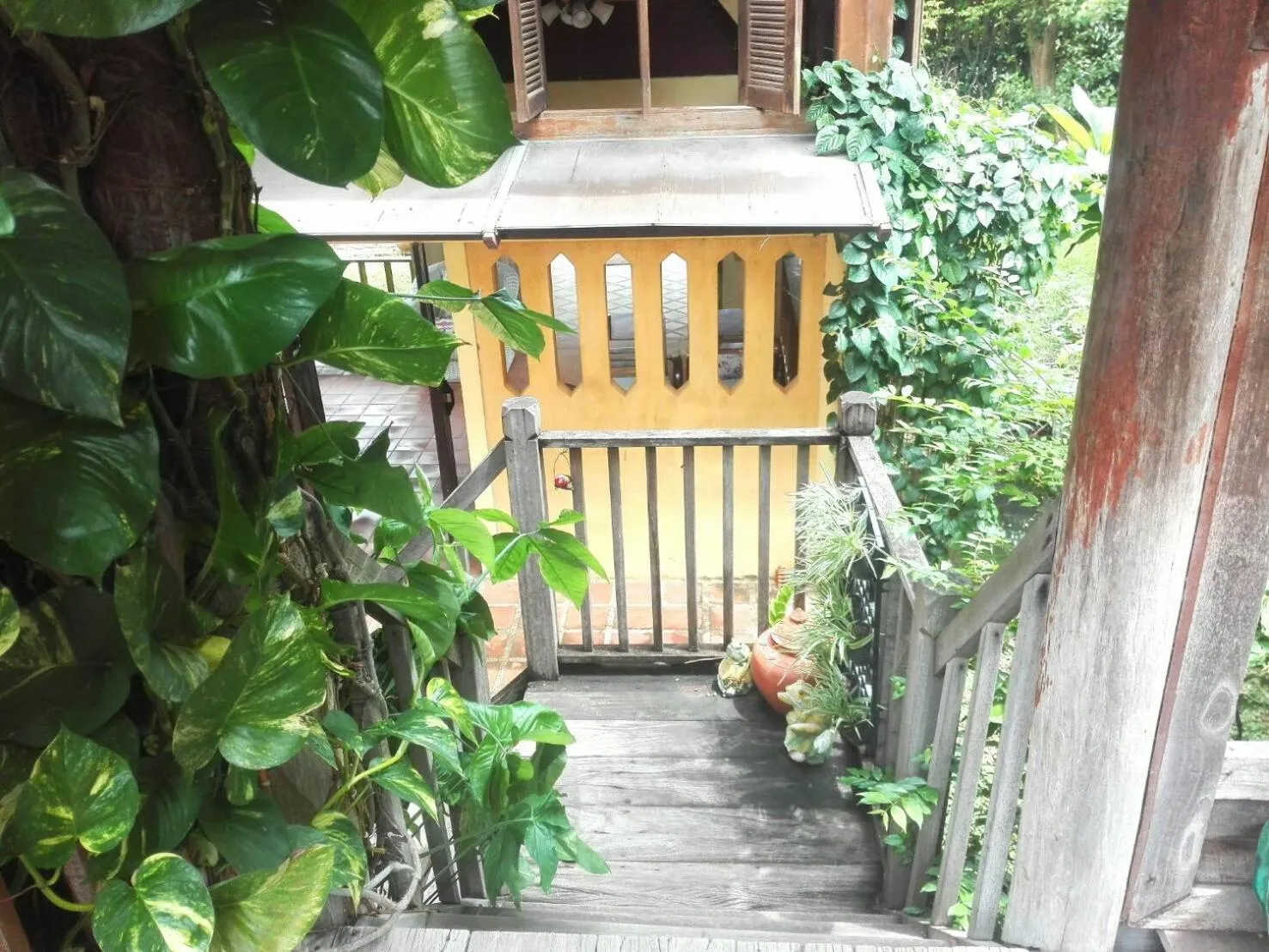 Luang Chumni Village