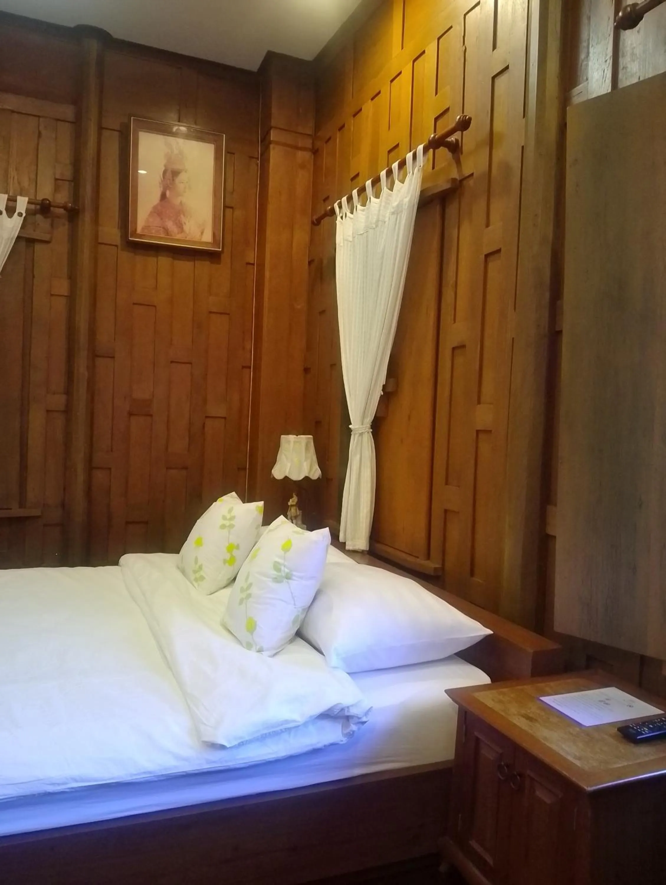 Bed in Luang Chumni Village