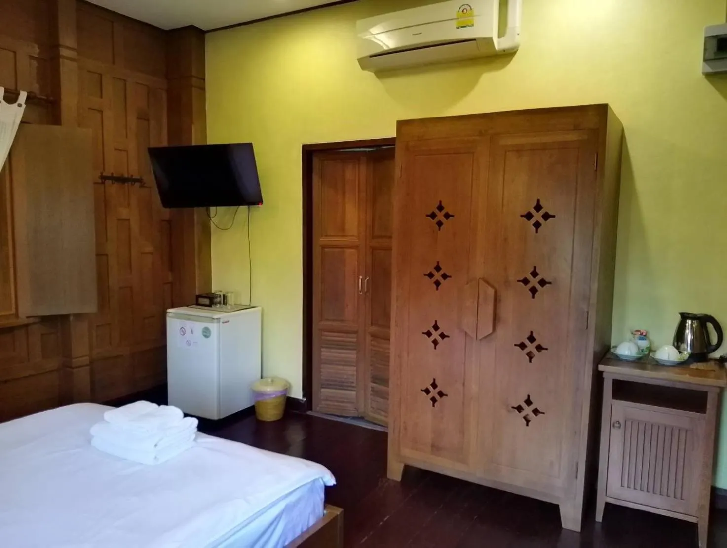 Bed in Luang Chumni Village