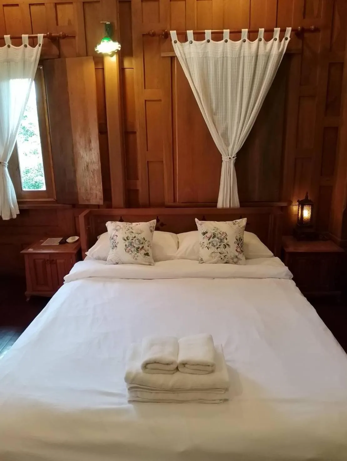 Bed in Luang Chumni Village