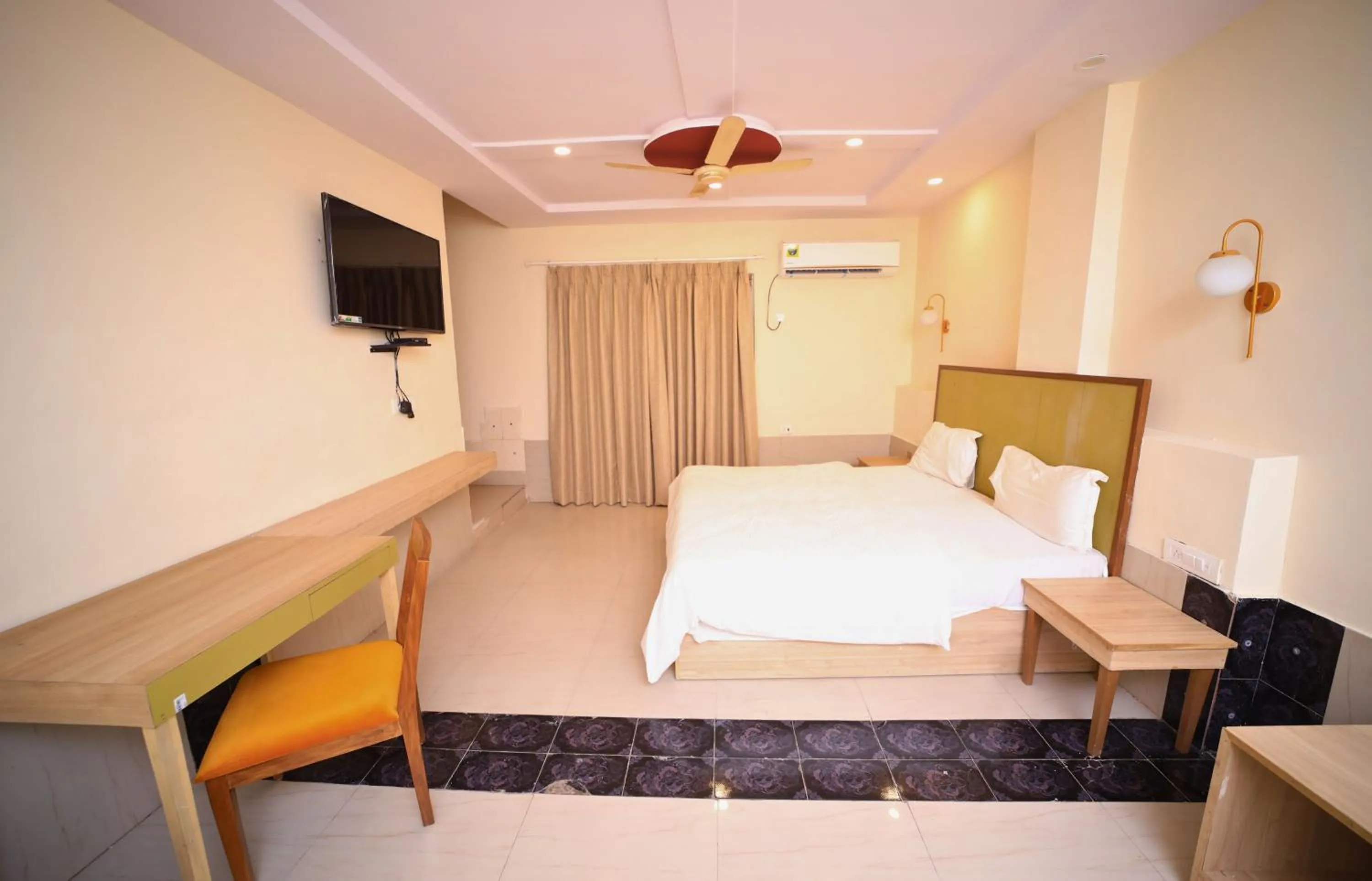 Bedroom in Kenth Hari Resort Dhaulpur by ShriGo Hotels