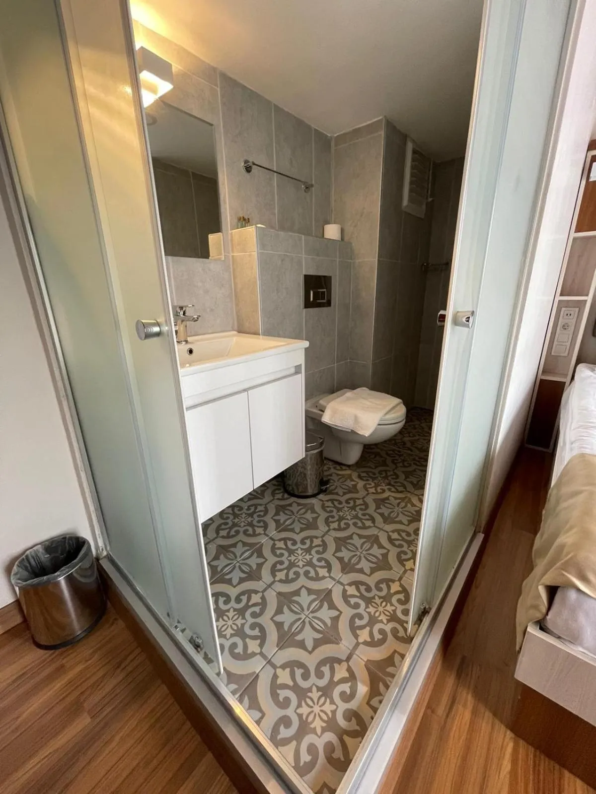 Bathroom in QONAQ HOTEL & SUITES