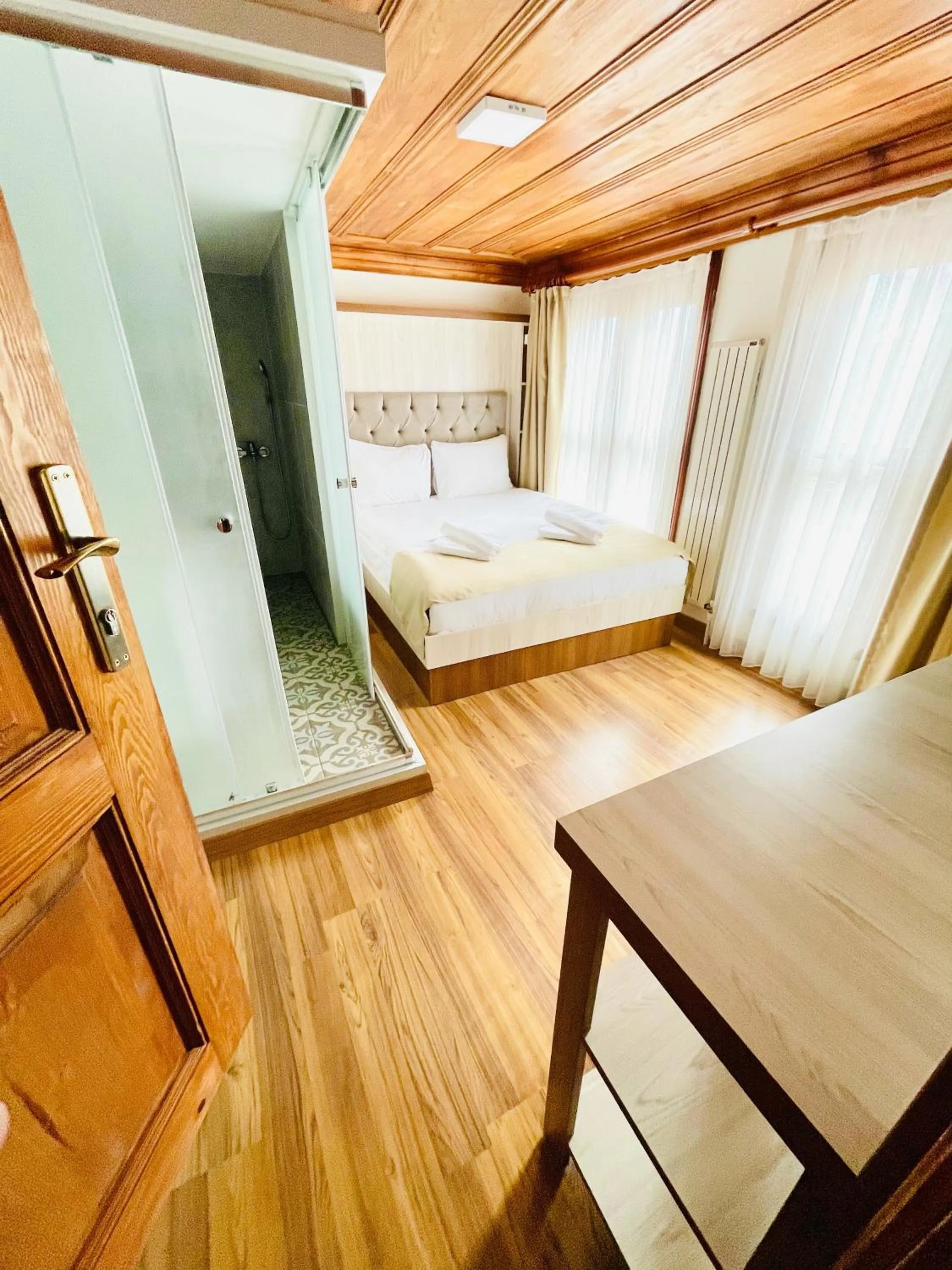 Massage in QONAQ HOTEL & SUITES