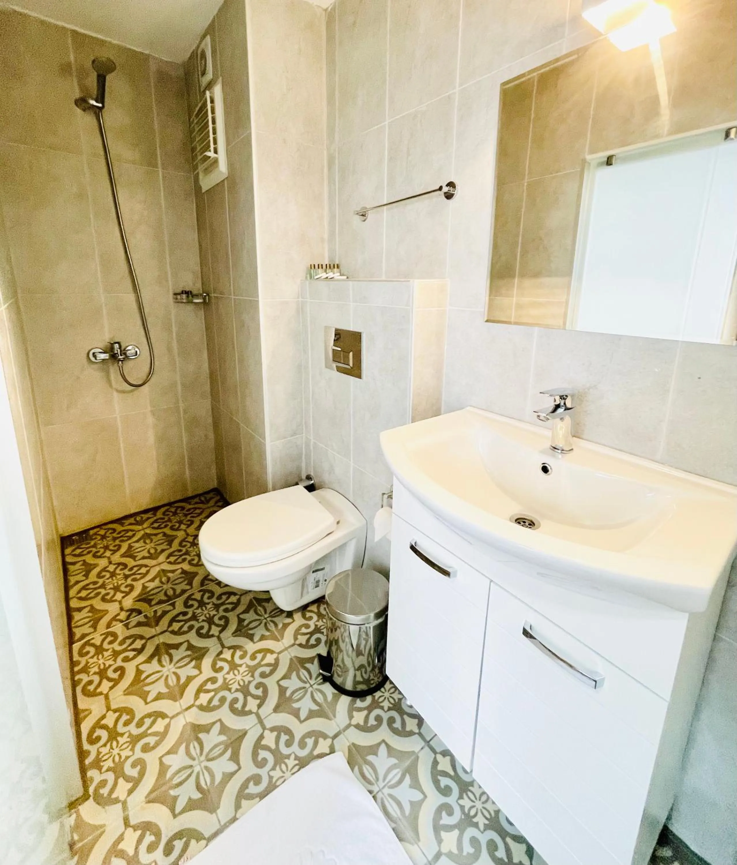 Bathroom in QONAQ HOTEL & SUITES