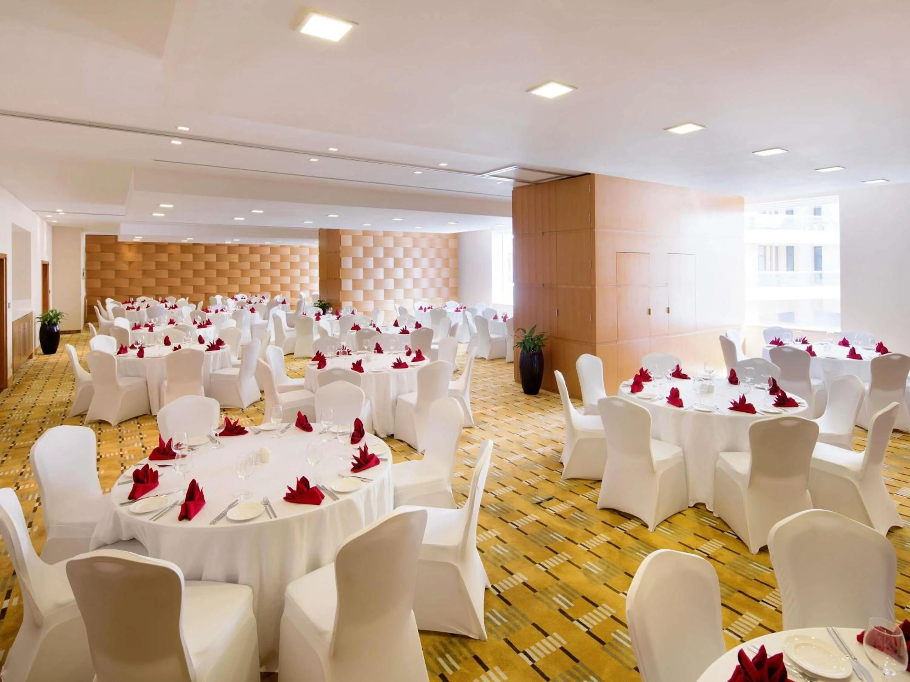 Meeting/conference room in Novotel Dubai Al Barsha