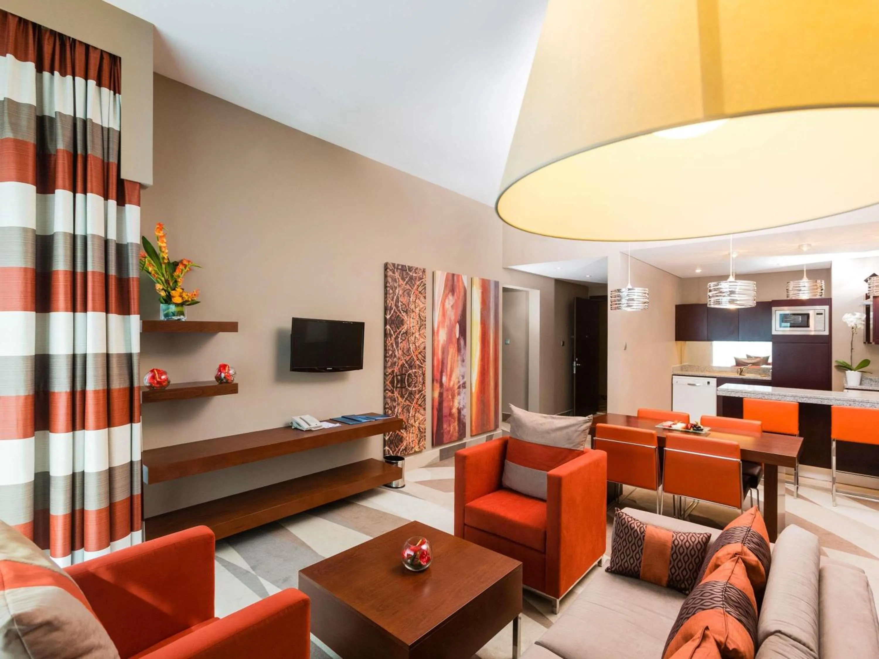 Photo of the whole room in Novotel Dubai Al Barsha