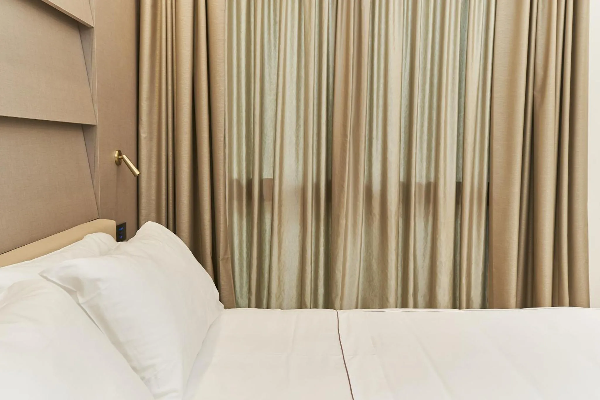 Bedroom, Bed in Palazzo Salomone