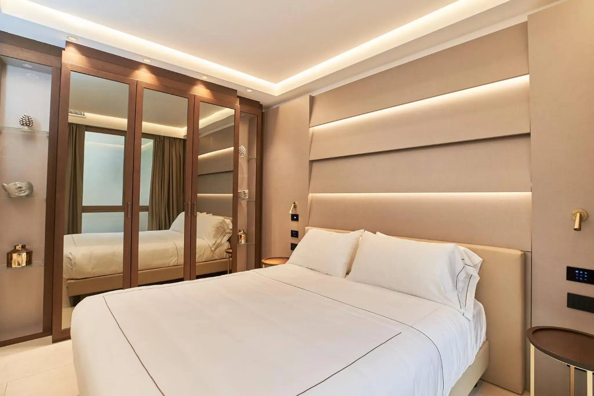 Suite in Palazzo Salomone Suite in Palazzo Salomone