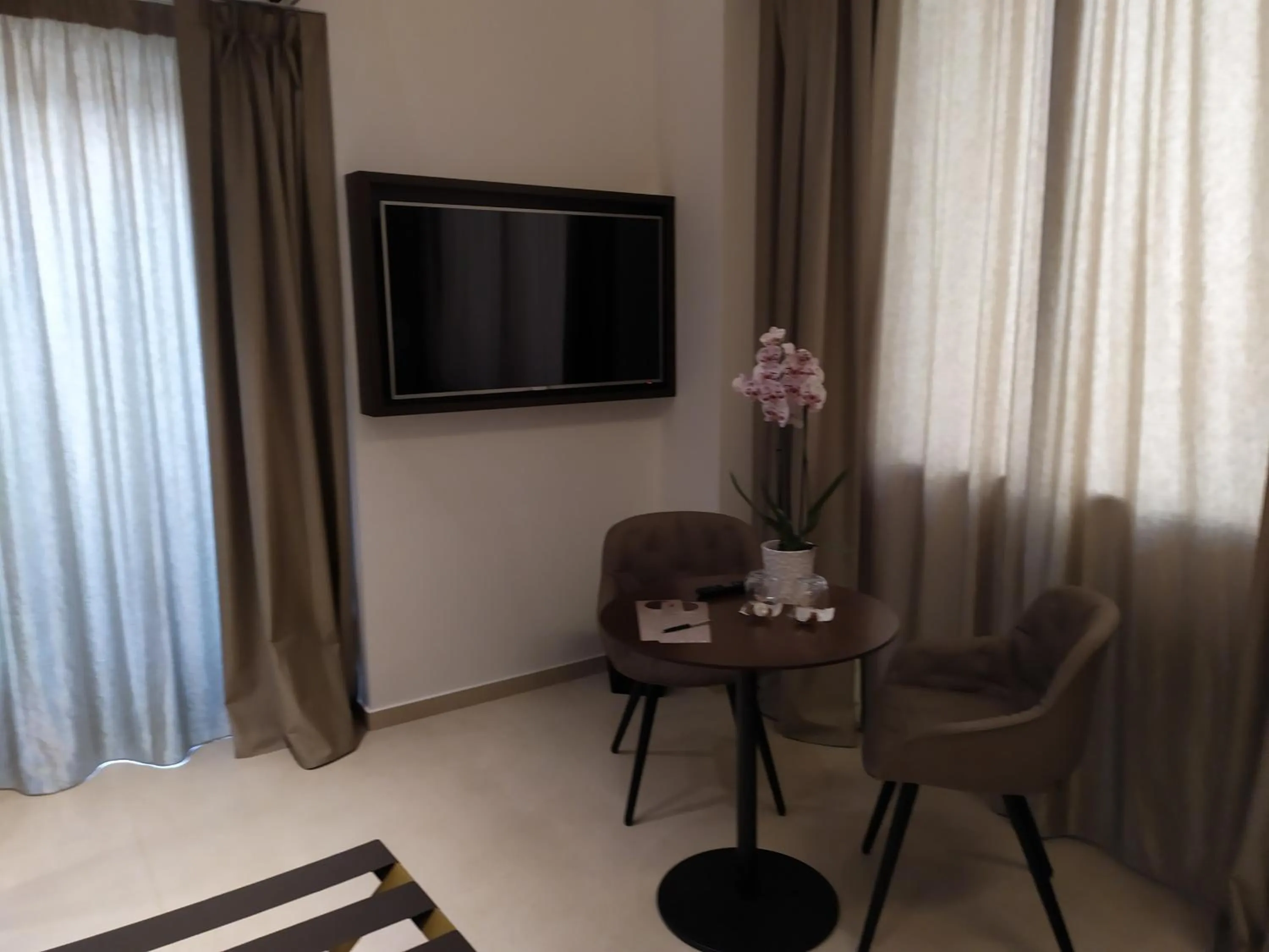 Seating area in Palazzo Salomone