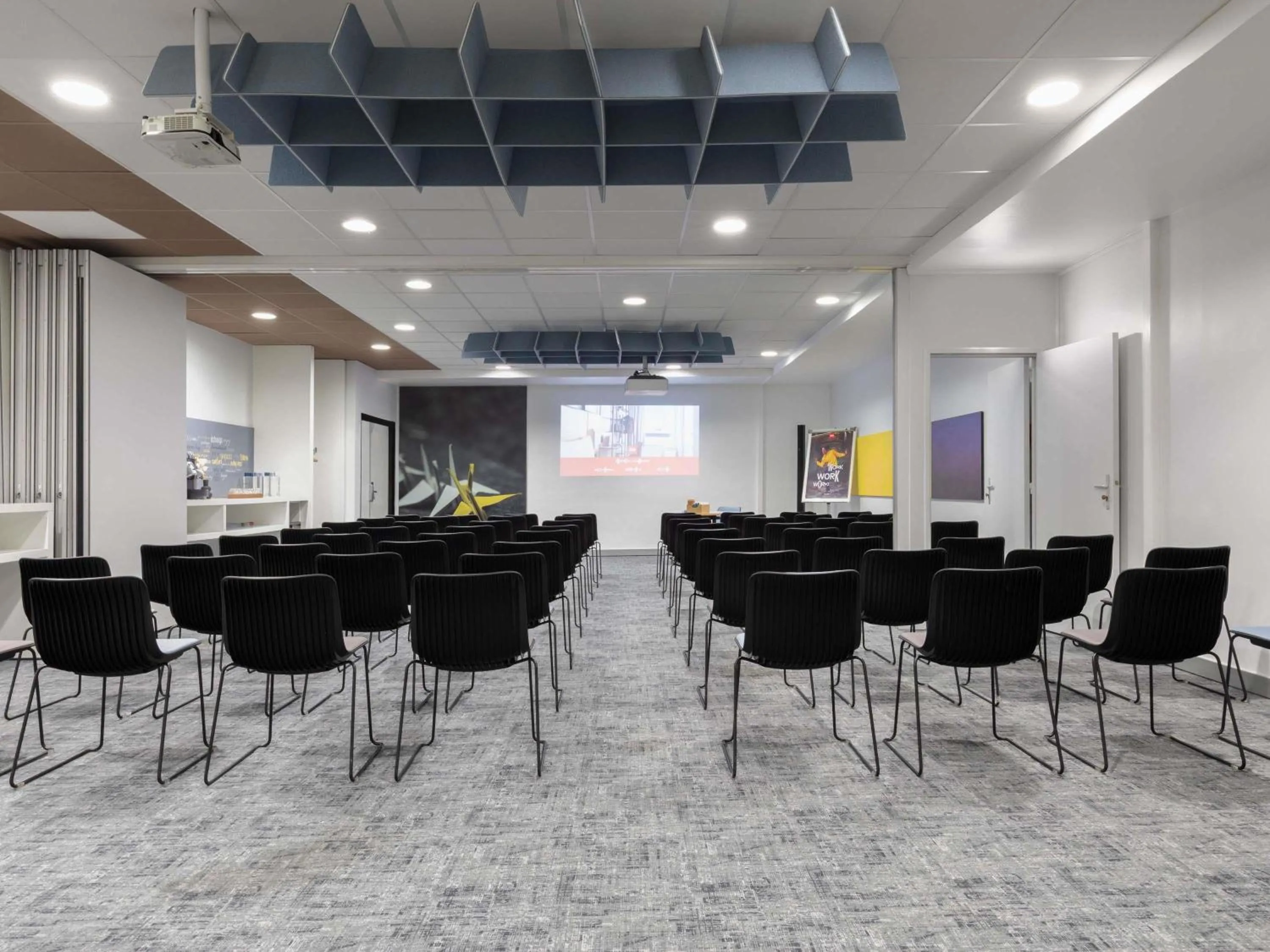 Meeting/conference room in Ibis Paris Tour Eiffel Cambronne 15ème