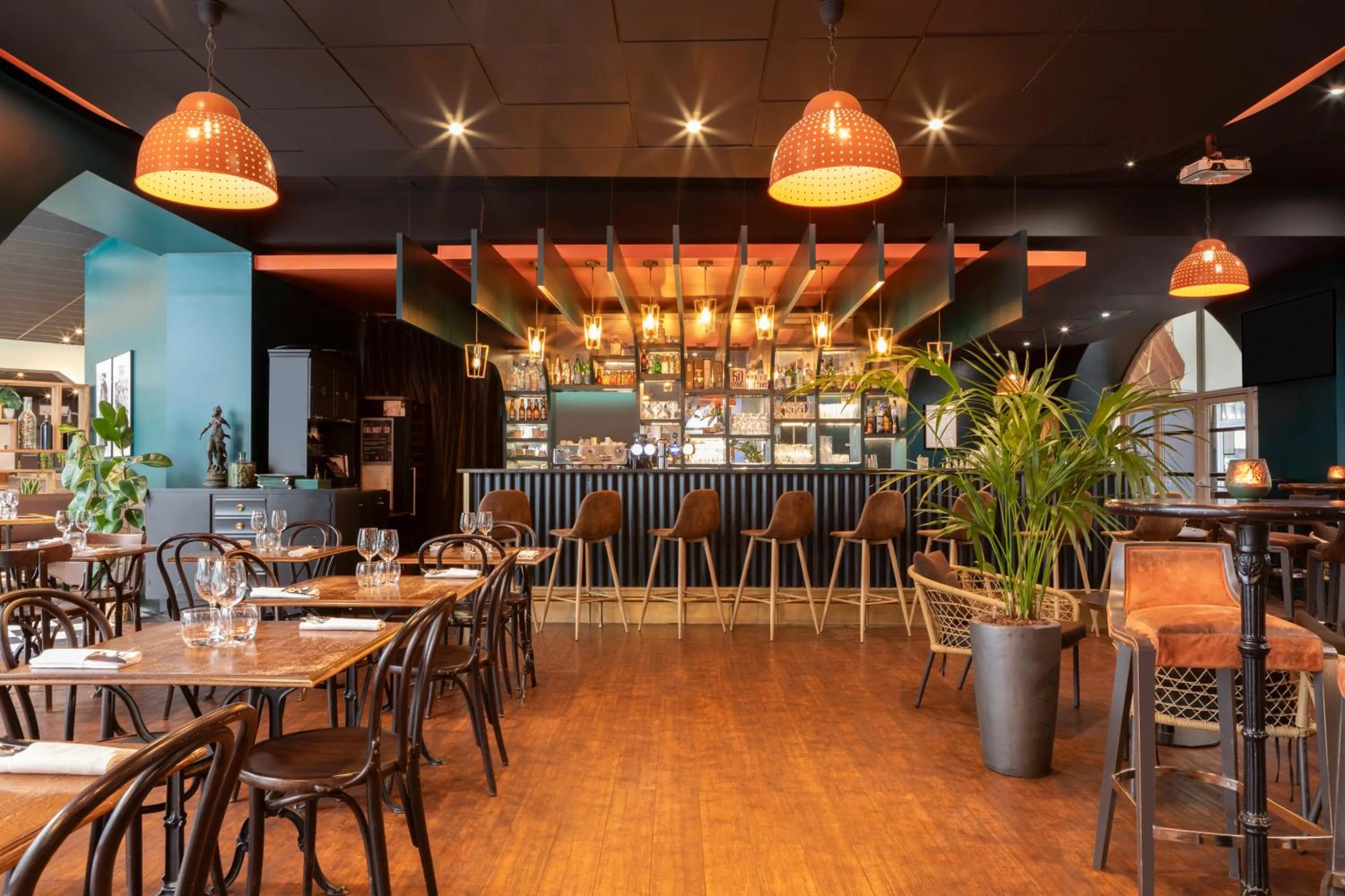 Lounge or bar in Ibis Paris Tour Eiffel Cambronne 15ème