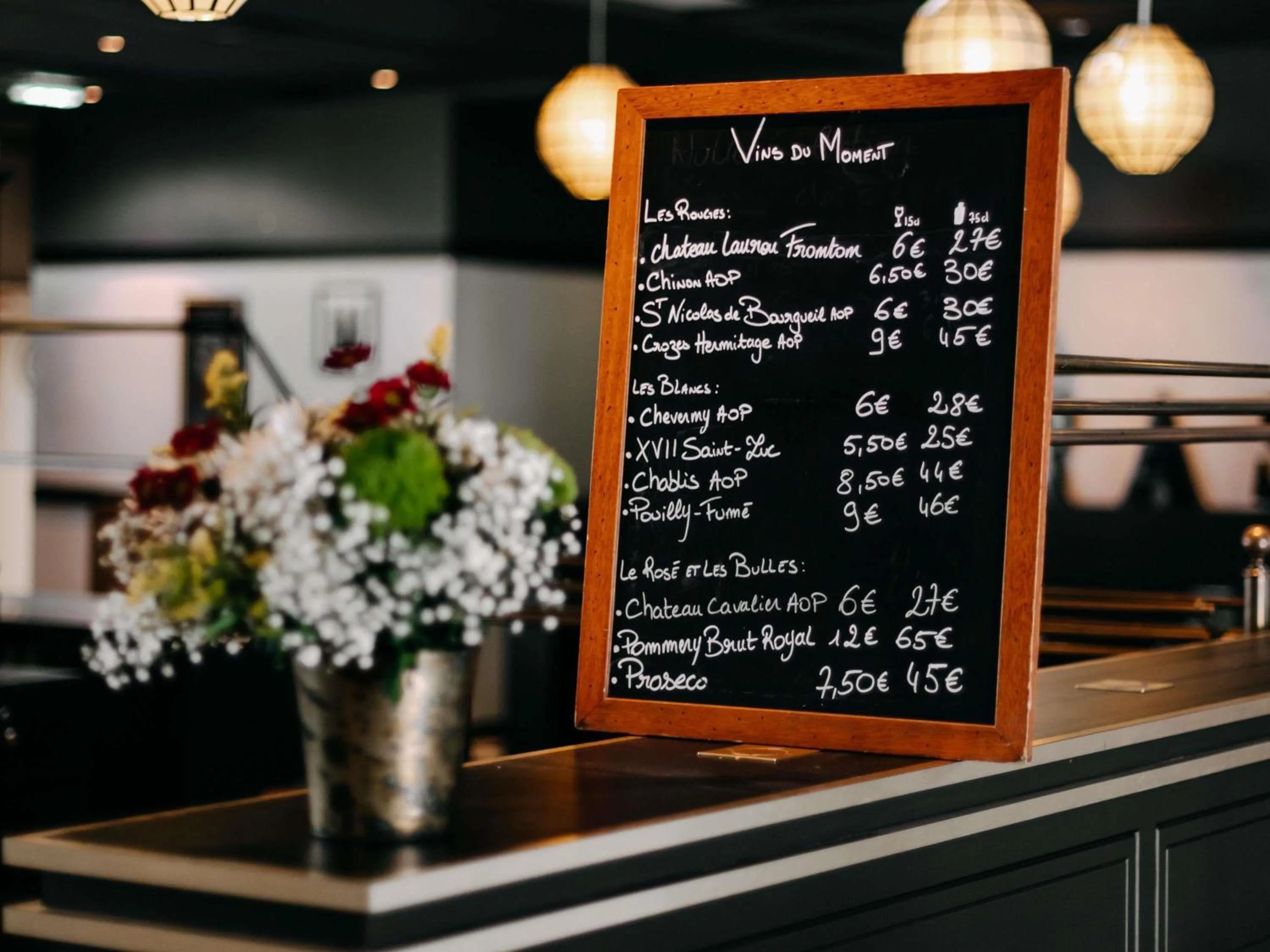 Restaurant/places to eat in Ibis Paris Tour Eiffel Cambronne 15ème