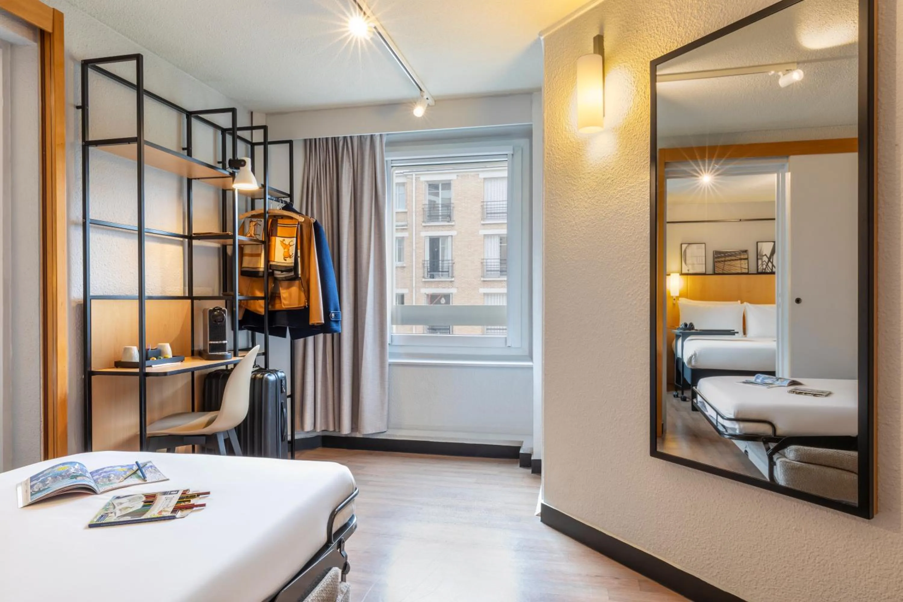 Bedroom, Bed in Ibis Paris Tour Eiffel Cambronne 15ème