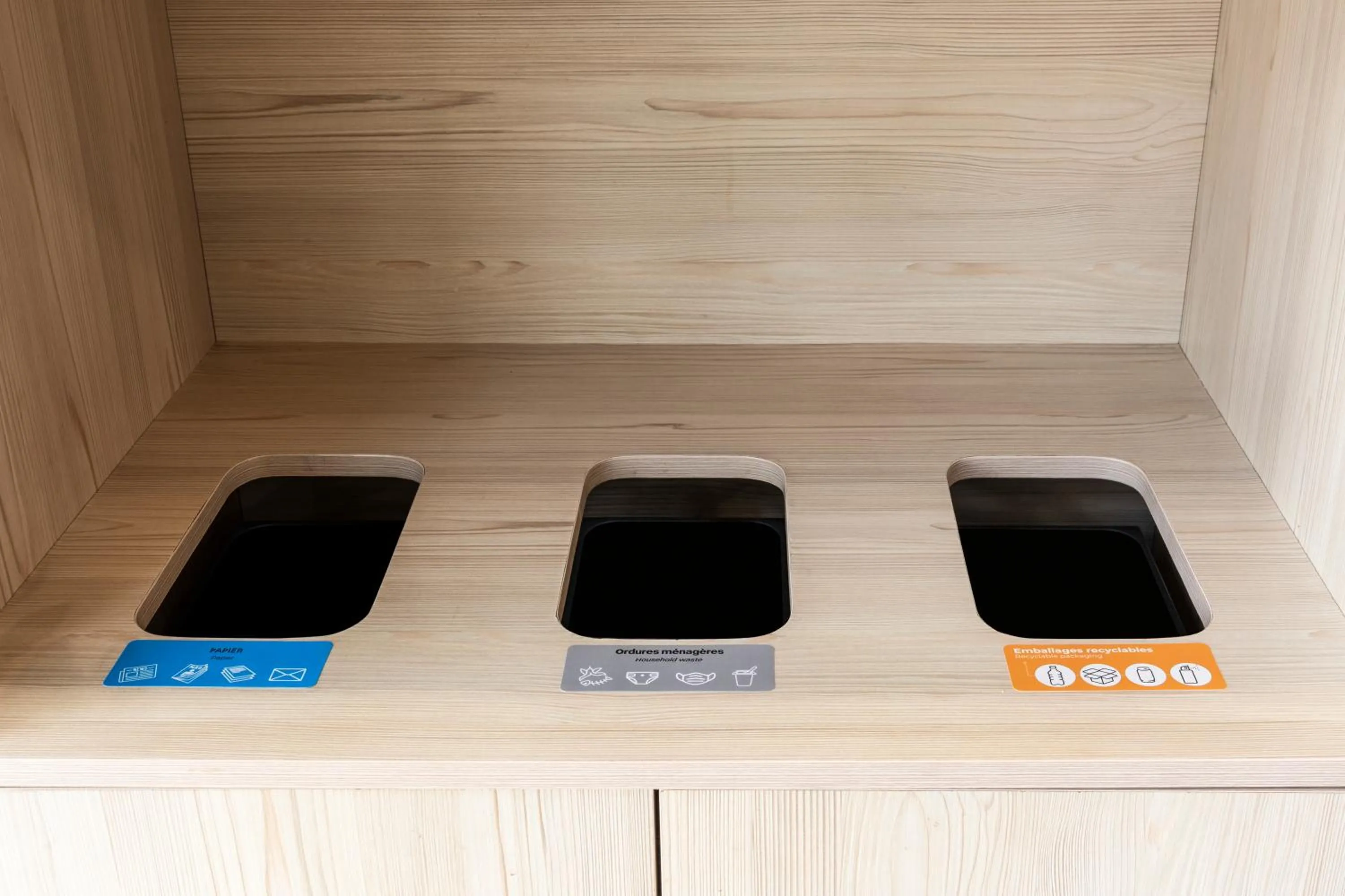 Area and facilities in Ibis Paris Tour Eiffel Cambronne 15ème