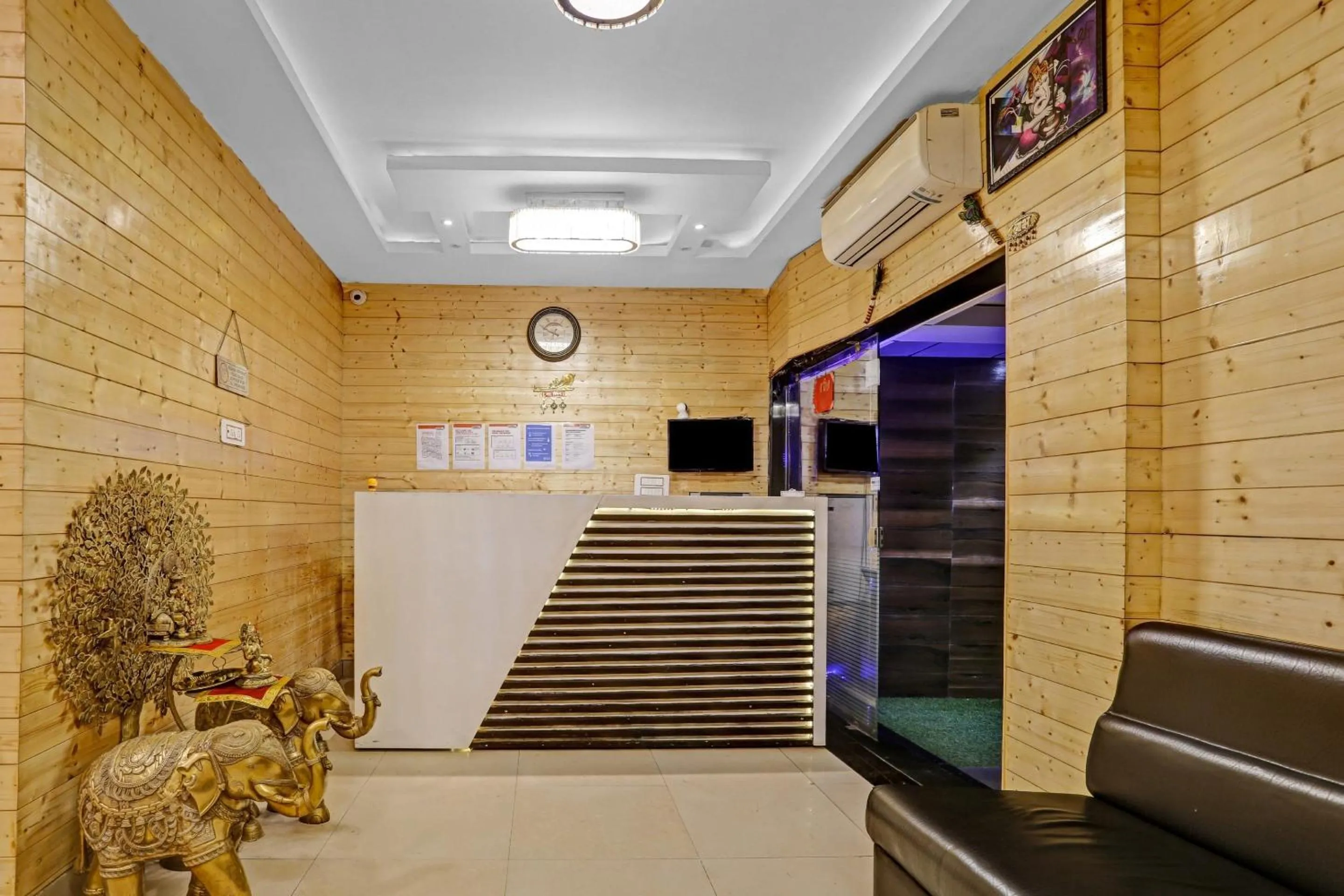 Lobby or reception in Hotel O Happy Stay