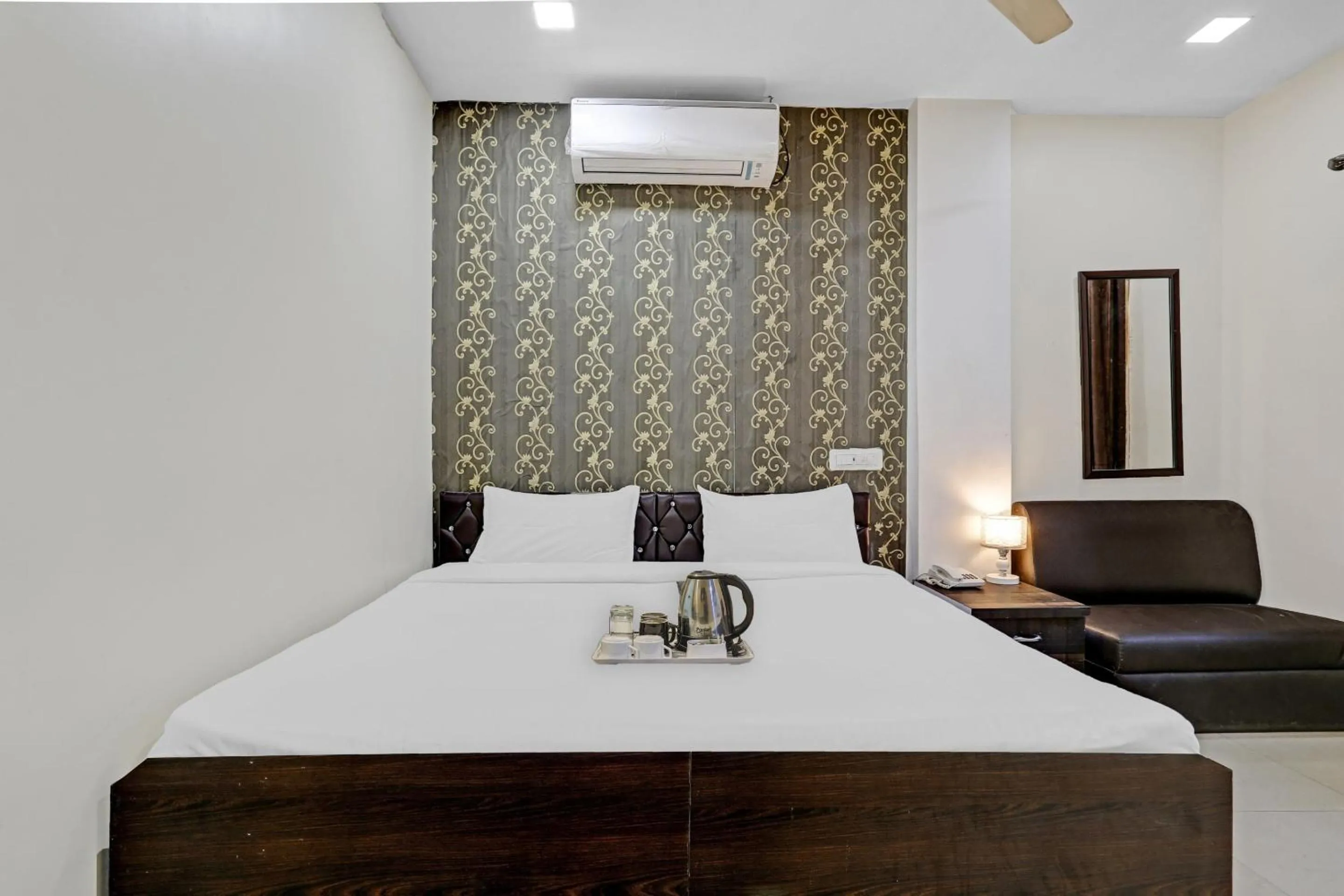 Bedroom, Bed in Hotel O Happy Stay