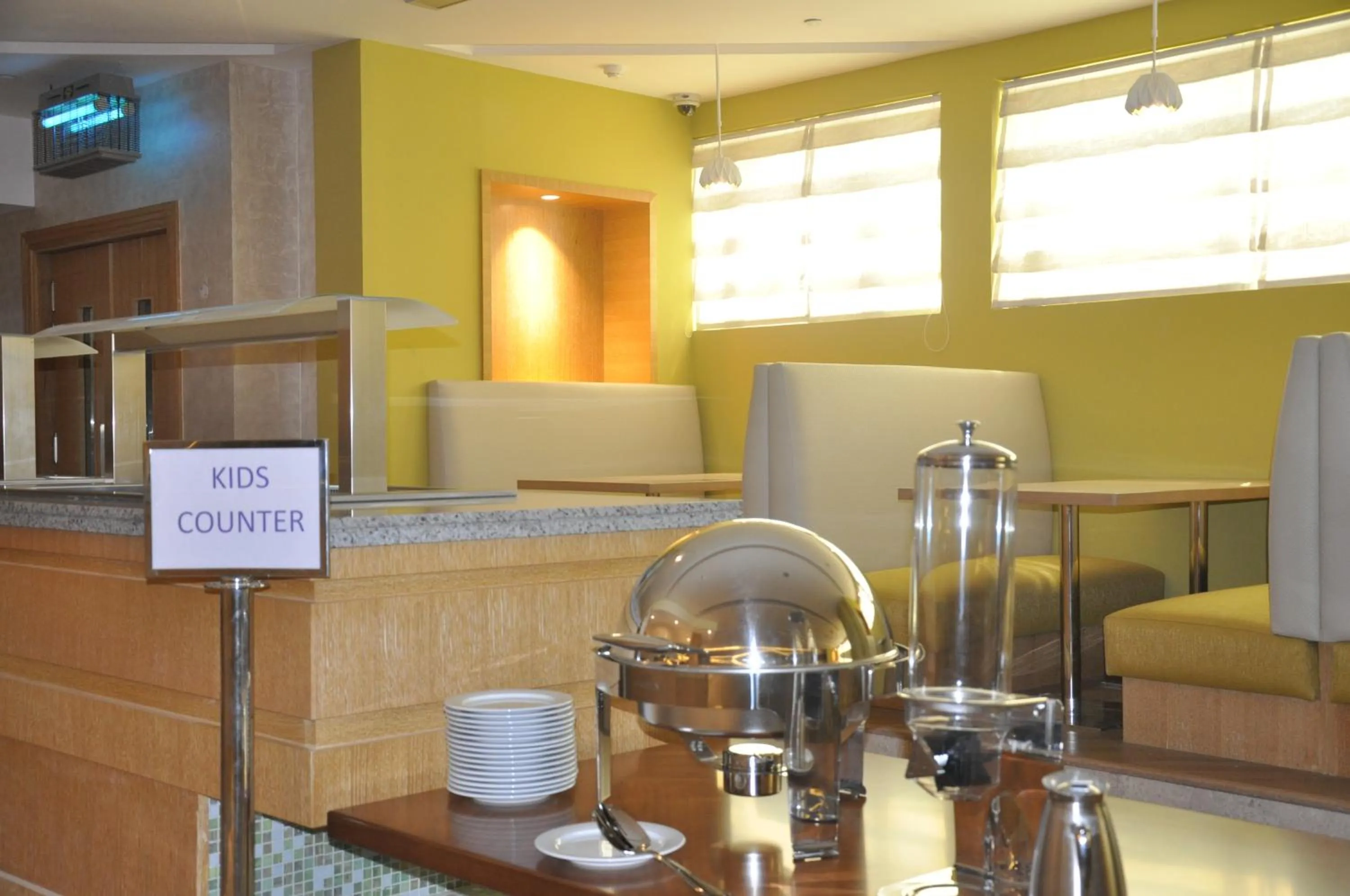 Restaurant/places to eat in Lavender Hotel Al Nahda Dubai