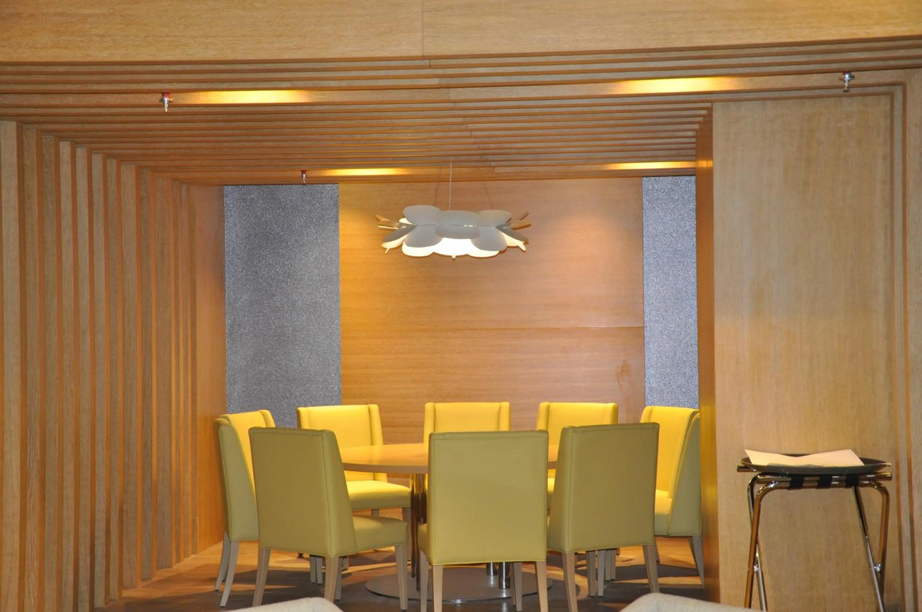 Lavender Hotel Al Nahda Dubai