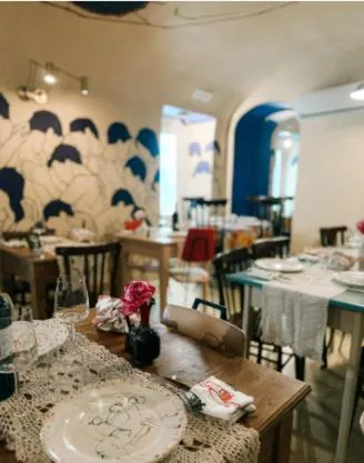 Restaurant/places to eat in Albergo La Prora