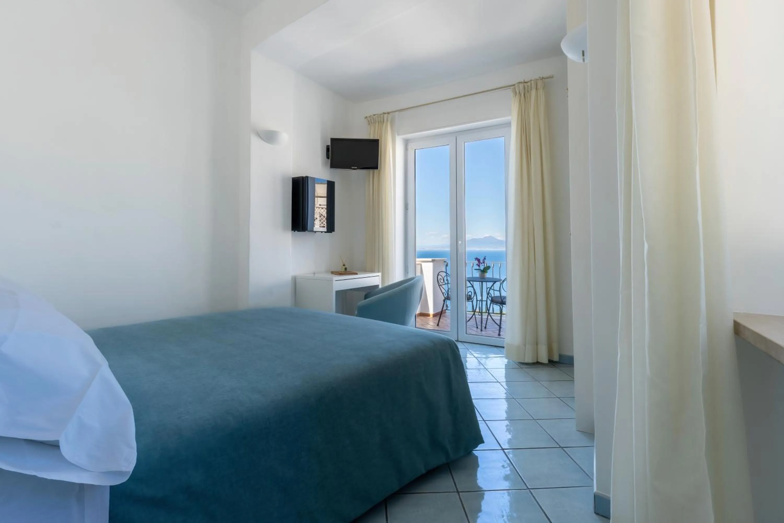 Bed in Albergo La Prora