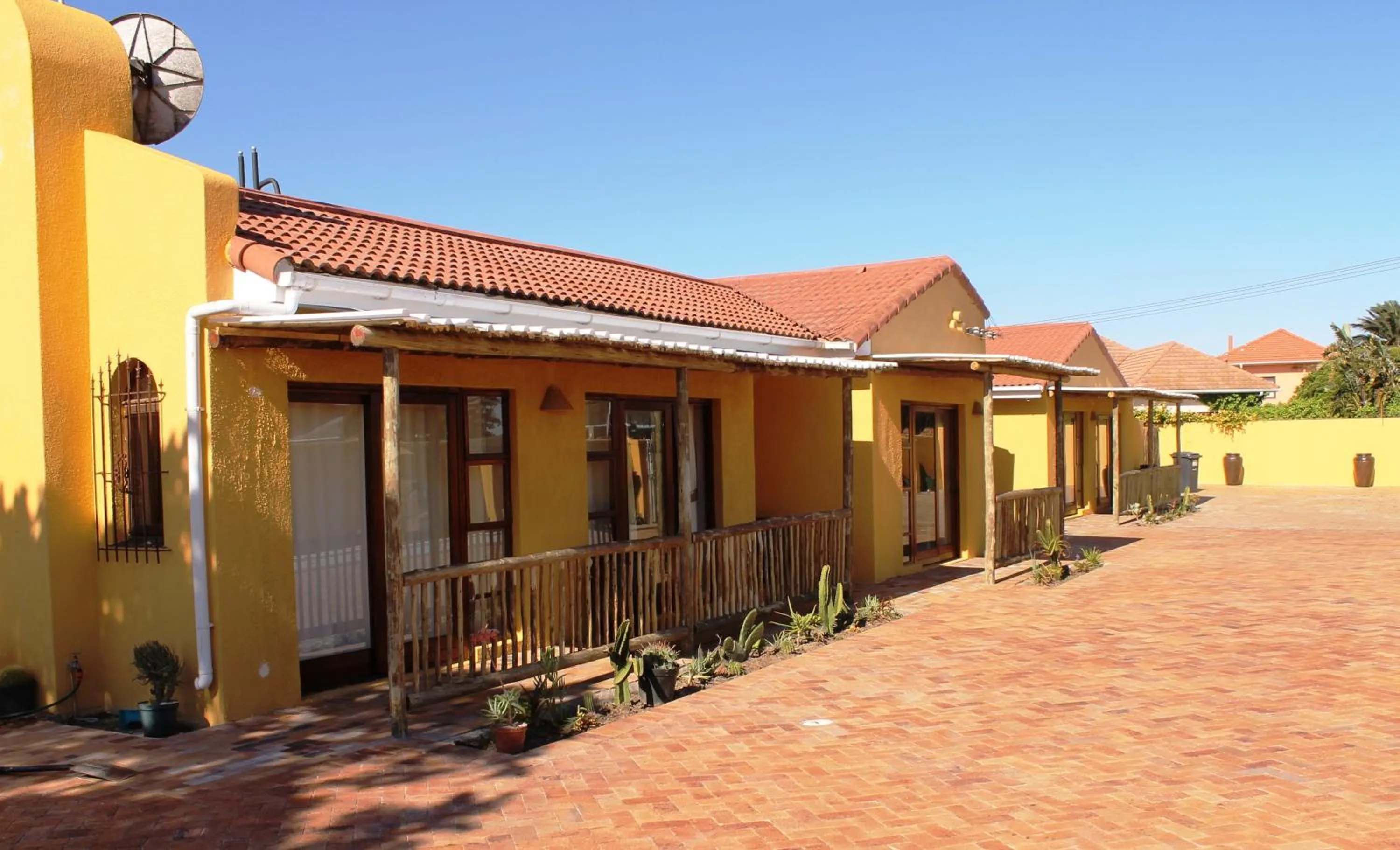 Property building in Flintstones Guest House Cape Town
