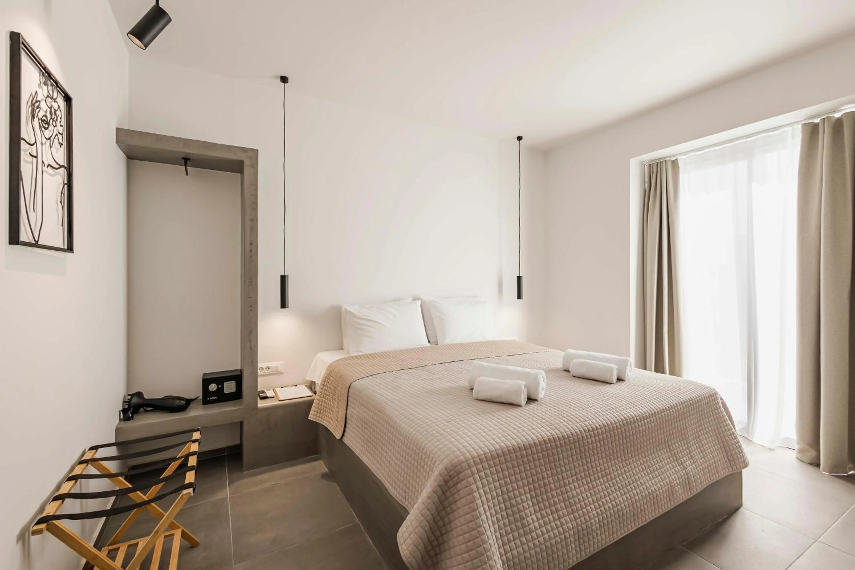 Bed in Kouros Exclusive Hotel & Suites - Adults Only