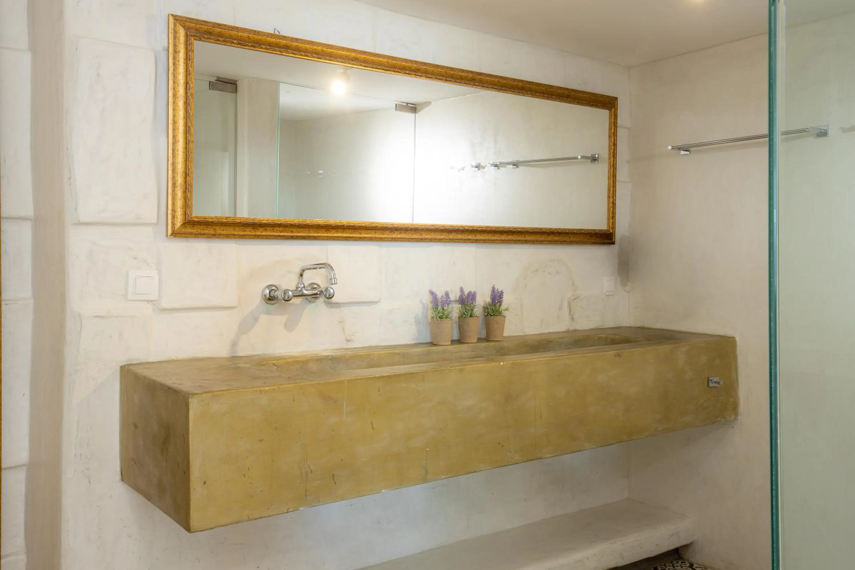 Shower in Kouros Exclusive Hotel & Suites - Adults Only