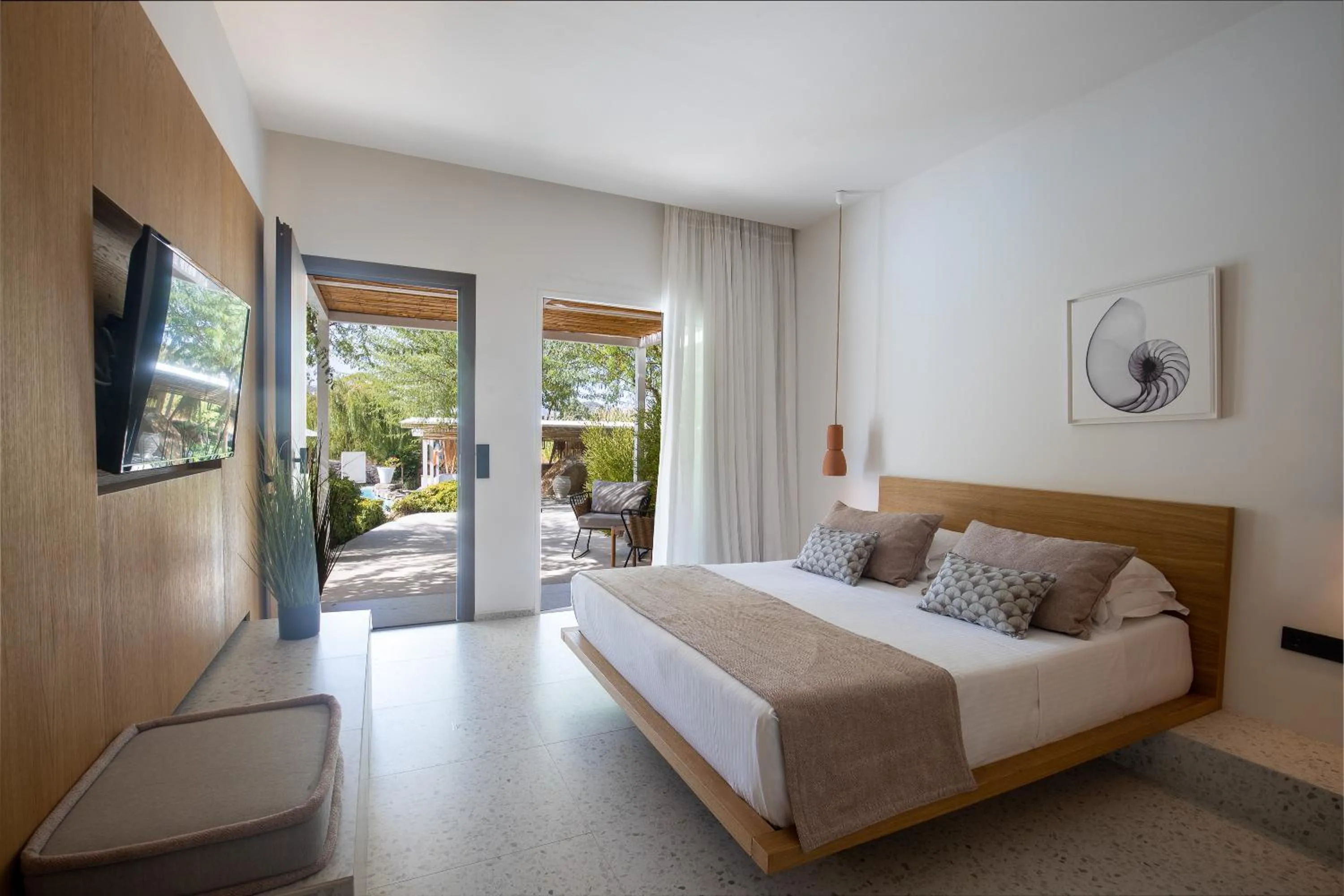 Balcony/Terrace, Bed in Kouros Exclusive Hotel & Suites - Adults Only