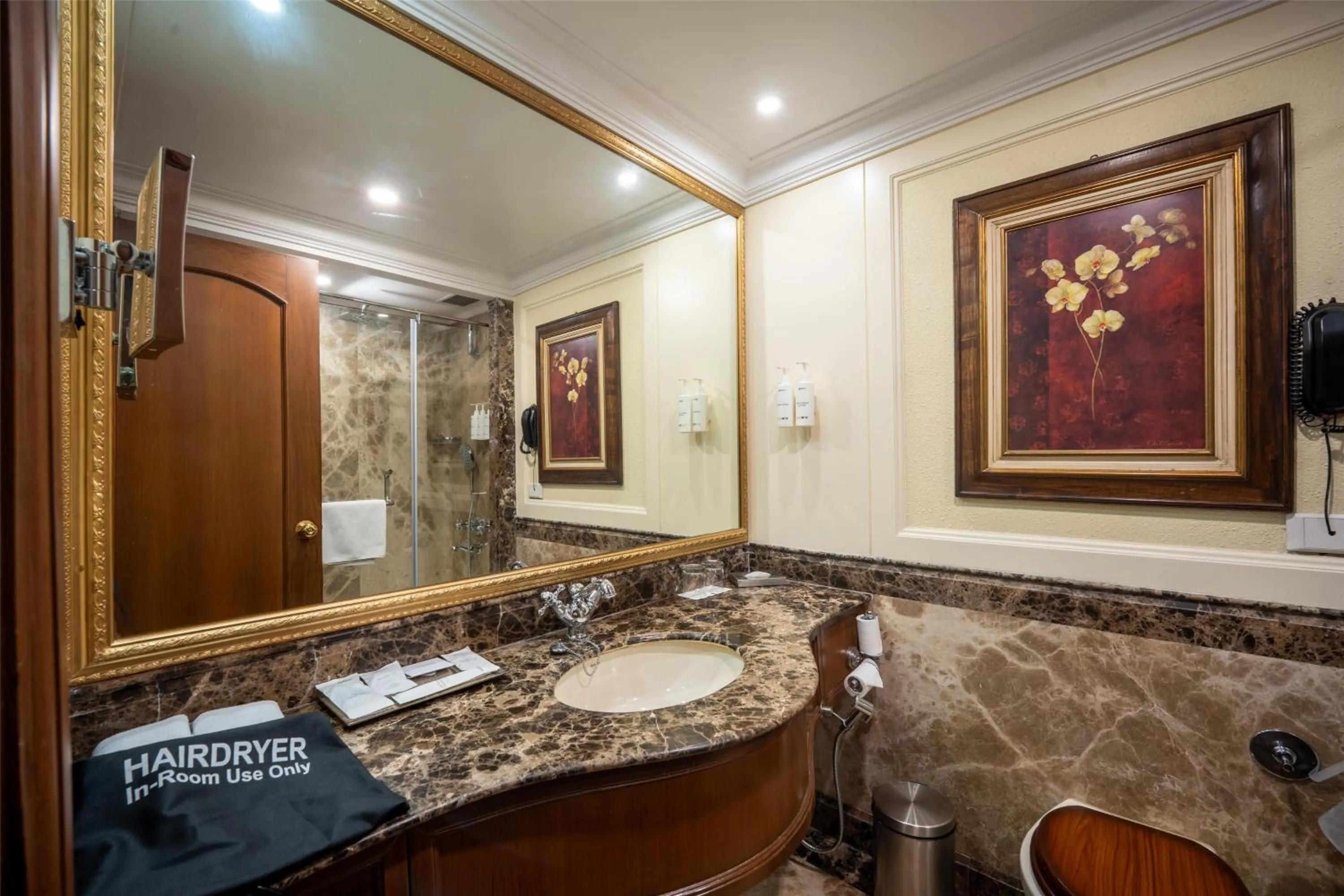 Bathroom in Radisson Hotel Jalandhar