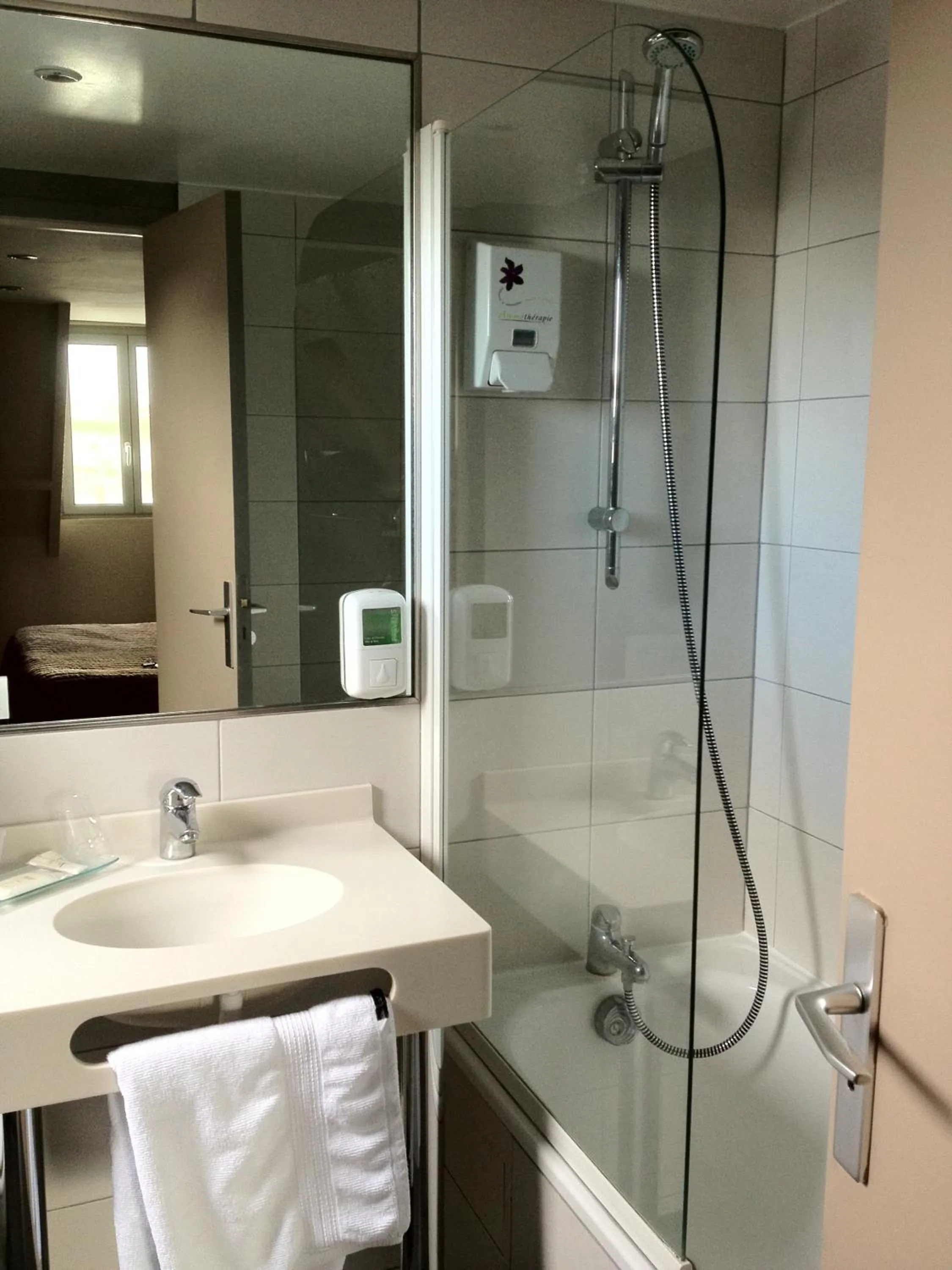 LOGIS Hôtel & Restaurant - Les Arcades