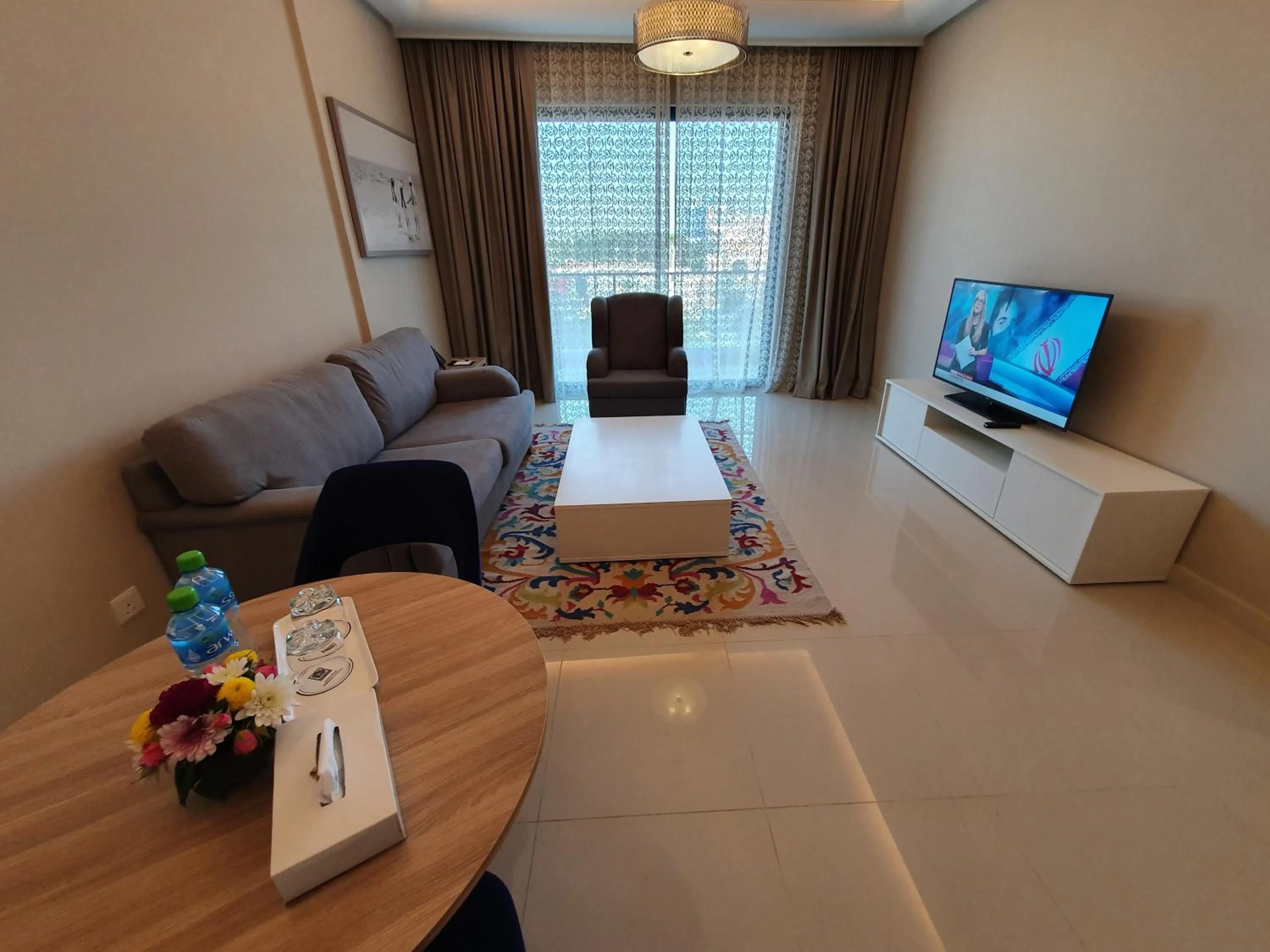 Seating area in Sunday Luxury Downtown Adliya Formerly Jewel Hotel