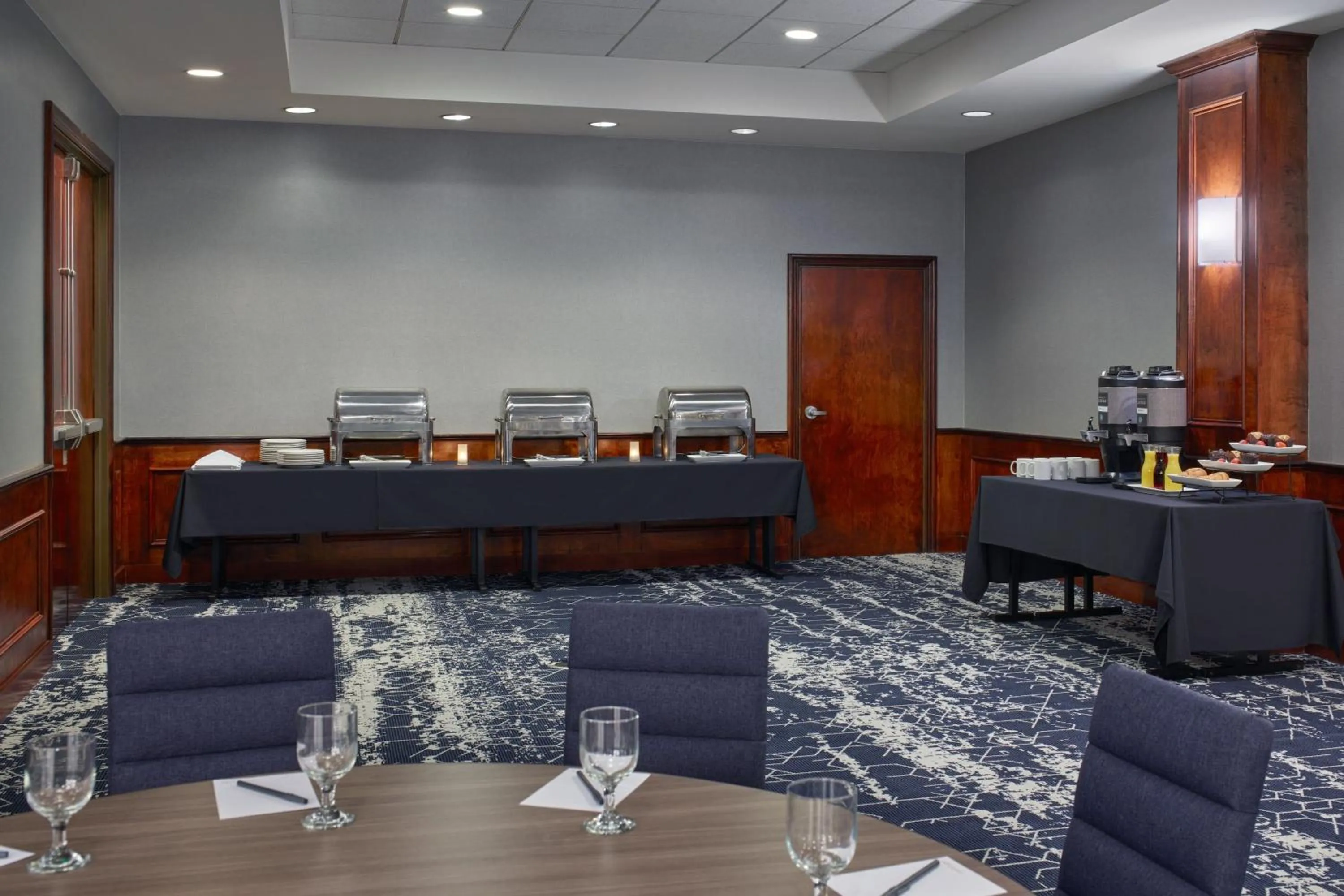 Meeting/conference room in Courtyard Culver City Los Angeles