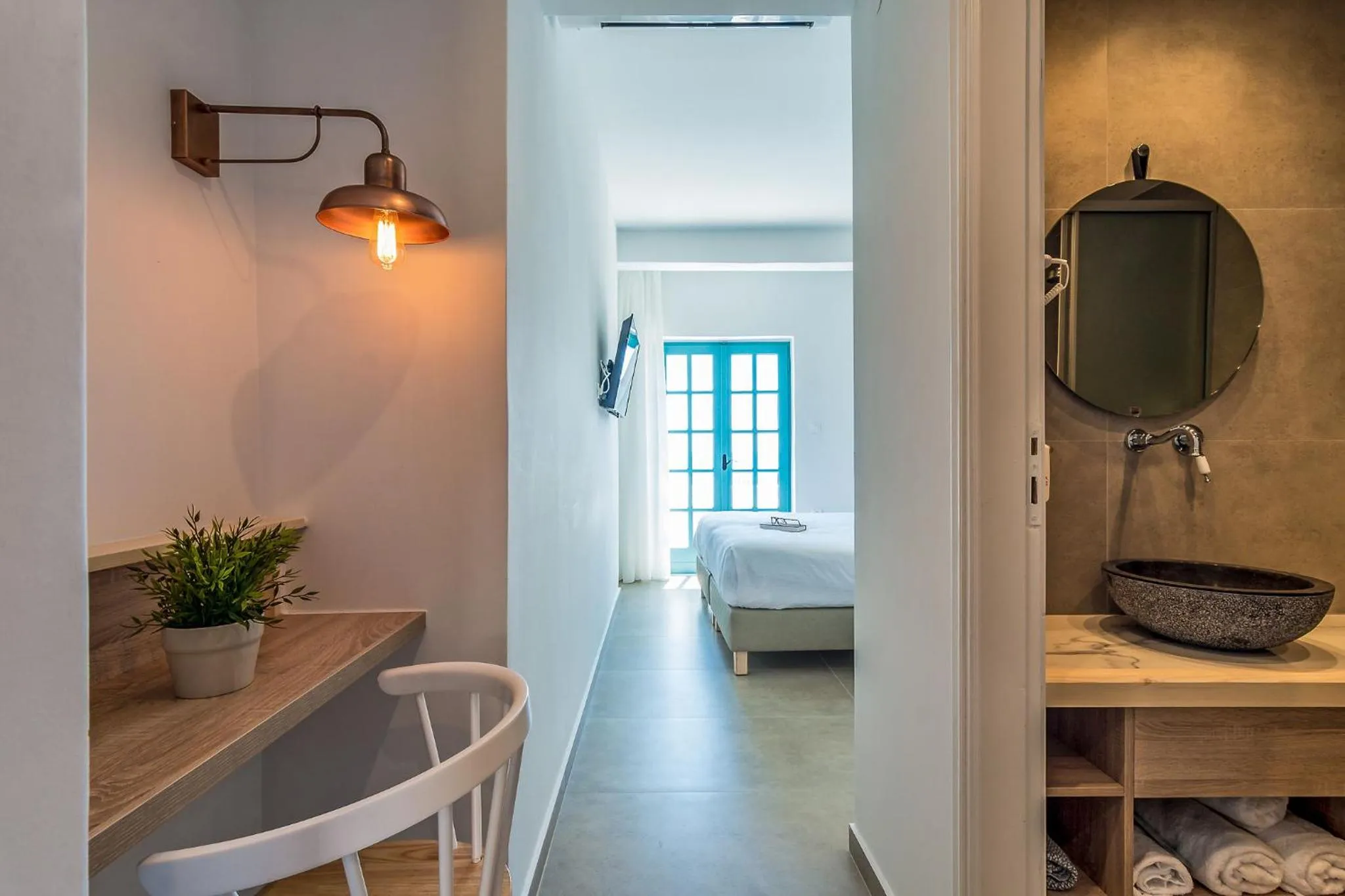 Seating area, Bed in Livikon by the Sea