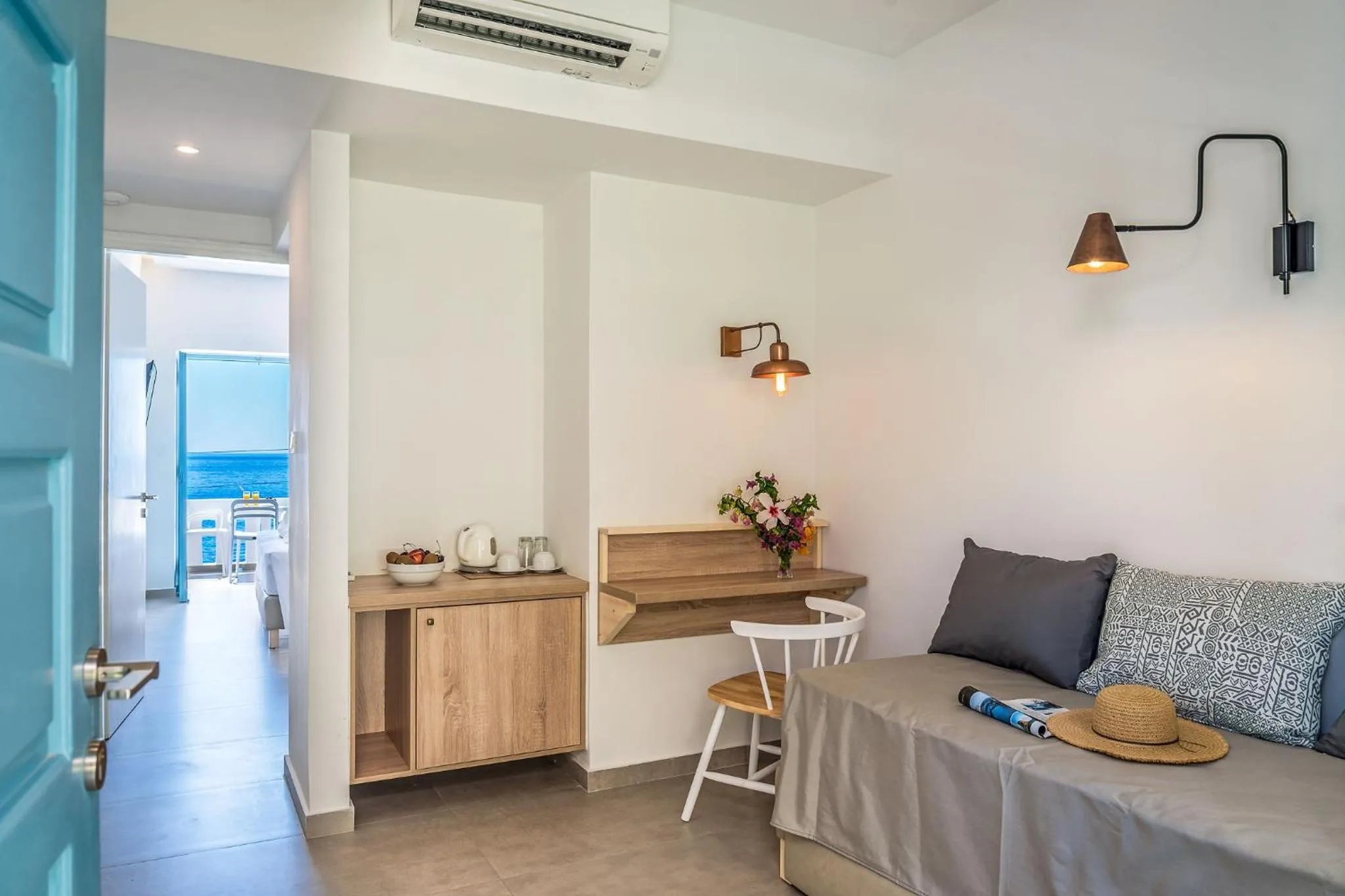 Dining area in Livikon by the Sea