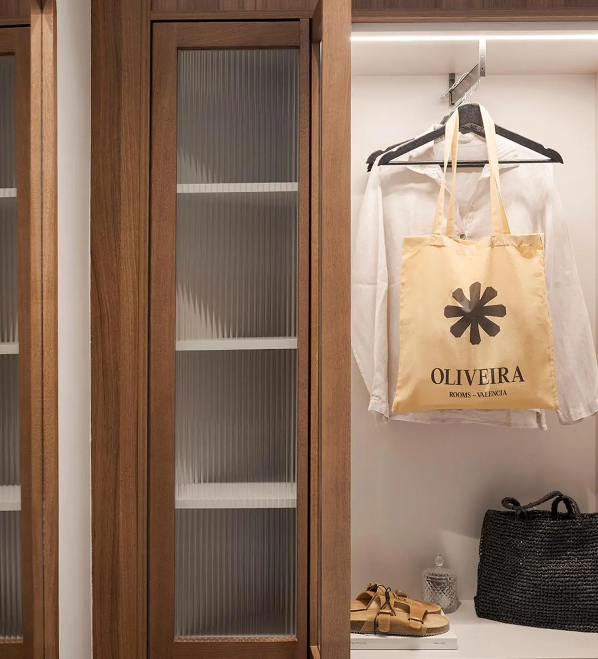 wardrobe in Lotelito