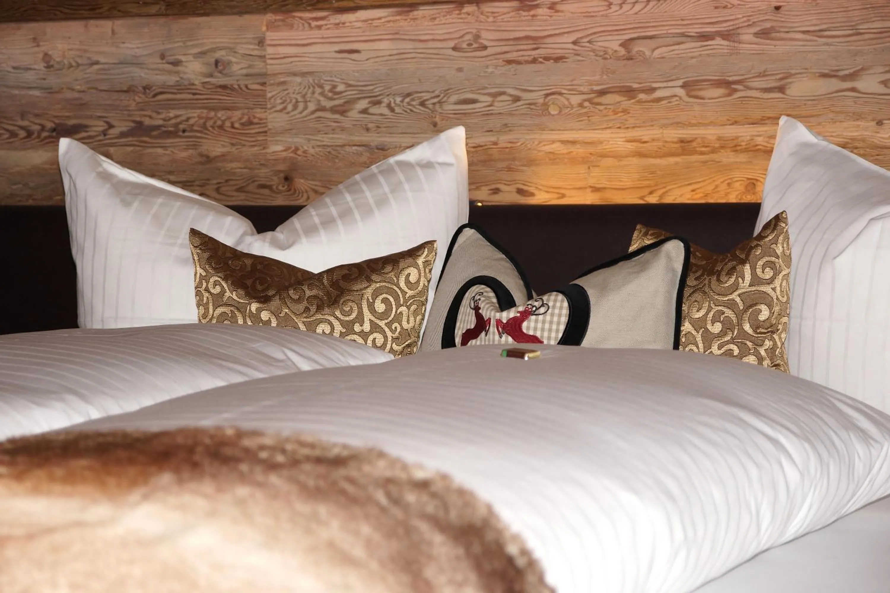 Bed in PETE Alpine Boutique Hotel - klein und fein - Private SPA Suiten und Zimmer