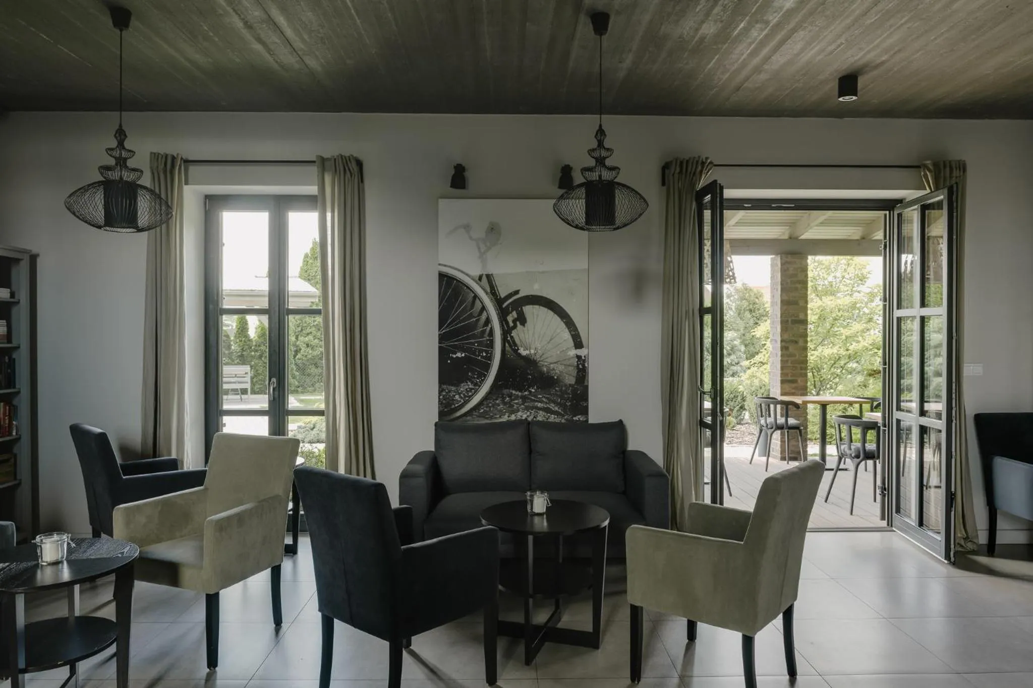 Communal lounge/ TV room in Villa Antiqua