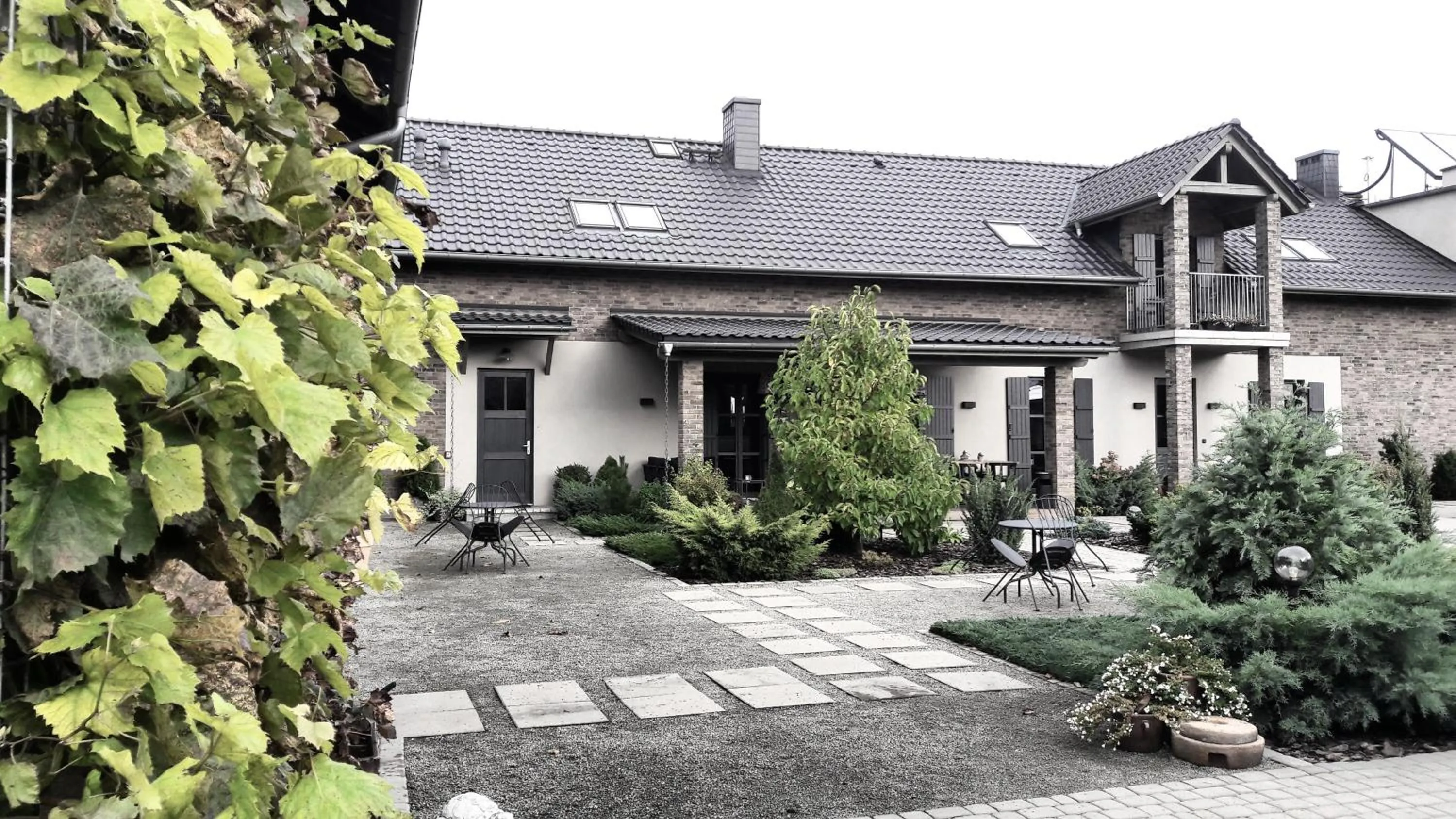 Facade/entrance in Villa Antiqua